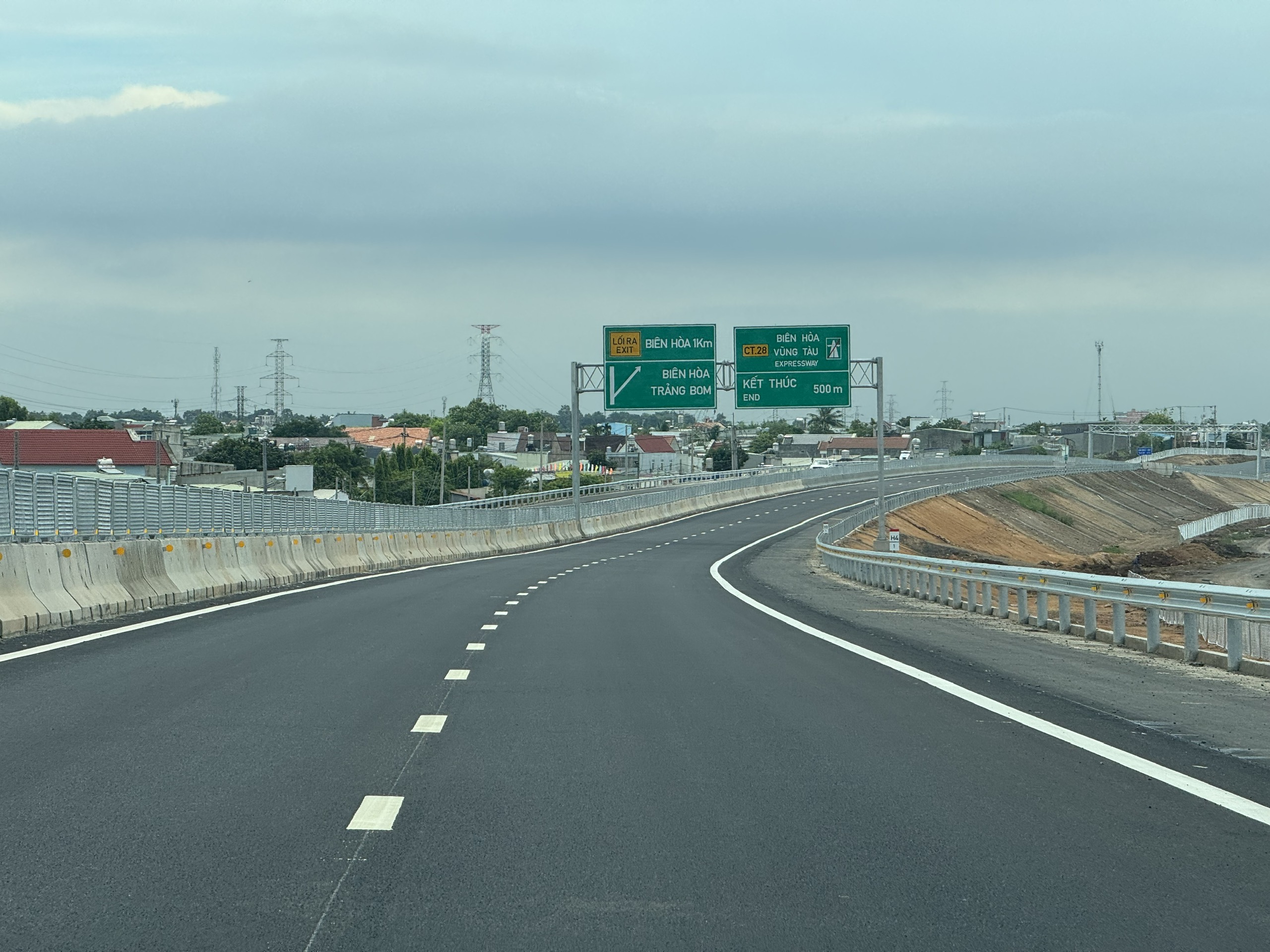 Nhiều đơn vị phối hợp gi&uacute;p cao tốc Bi&ecirc;n H&ograve;a - Vũng T&agrave;u khai th&aacute;c ổn định, thuận lợi - Ảnh 3.