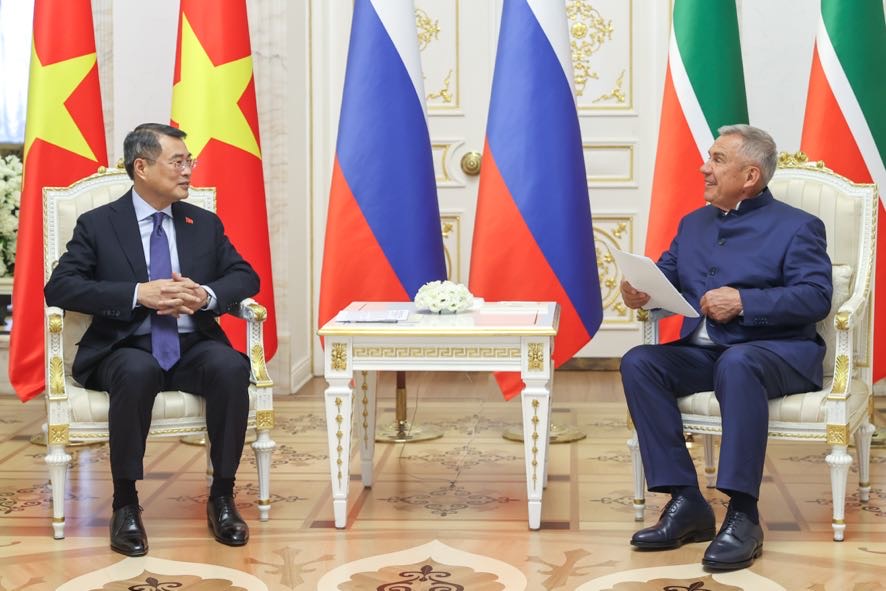 Thủ tướng L&ecirc; Minh Hưng gặp Người đứng đầu Cộng h&ograve;a Tatarstan (Li&ecirc;n bang Nga) - Ảnh 3.