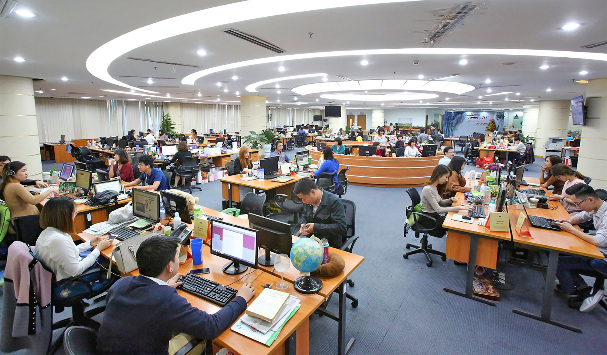 Hướng tới m&ocirc; h&igrave;nh tập đo&agrave;n b&aacute;o ch&iacute; - Ảnh 2.