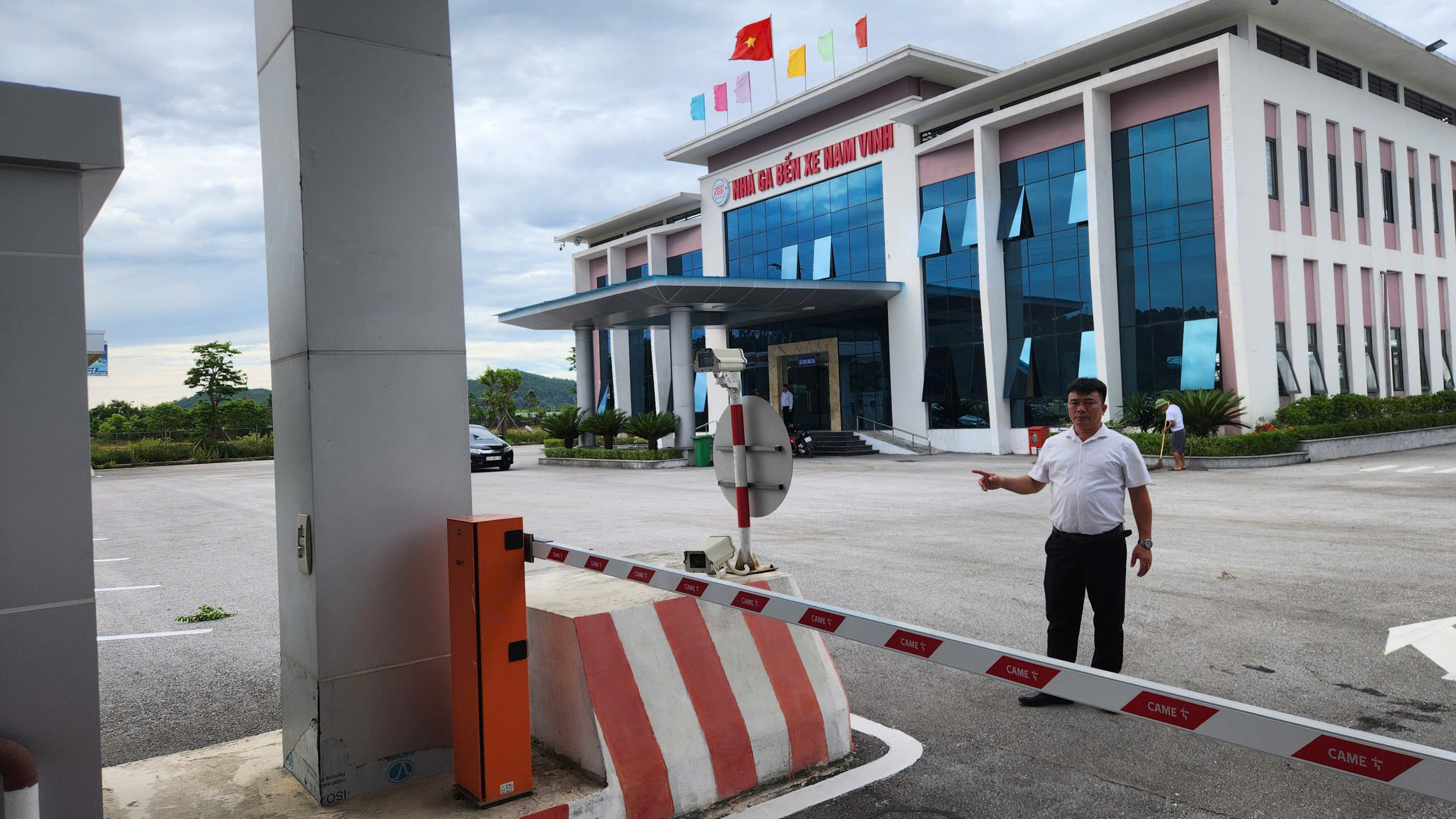 Bến xe Nam Vinh điểm nhấn hạ tầng giao th&ocirc;ng tĩnh của Nghệ An - Ảnh 11.