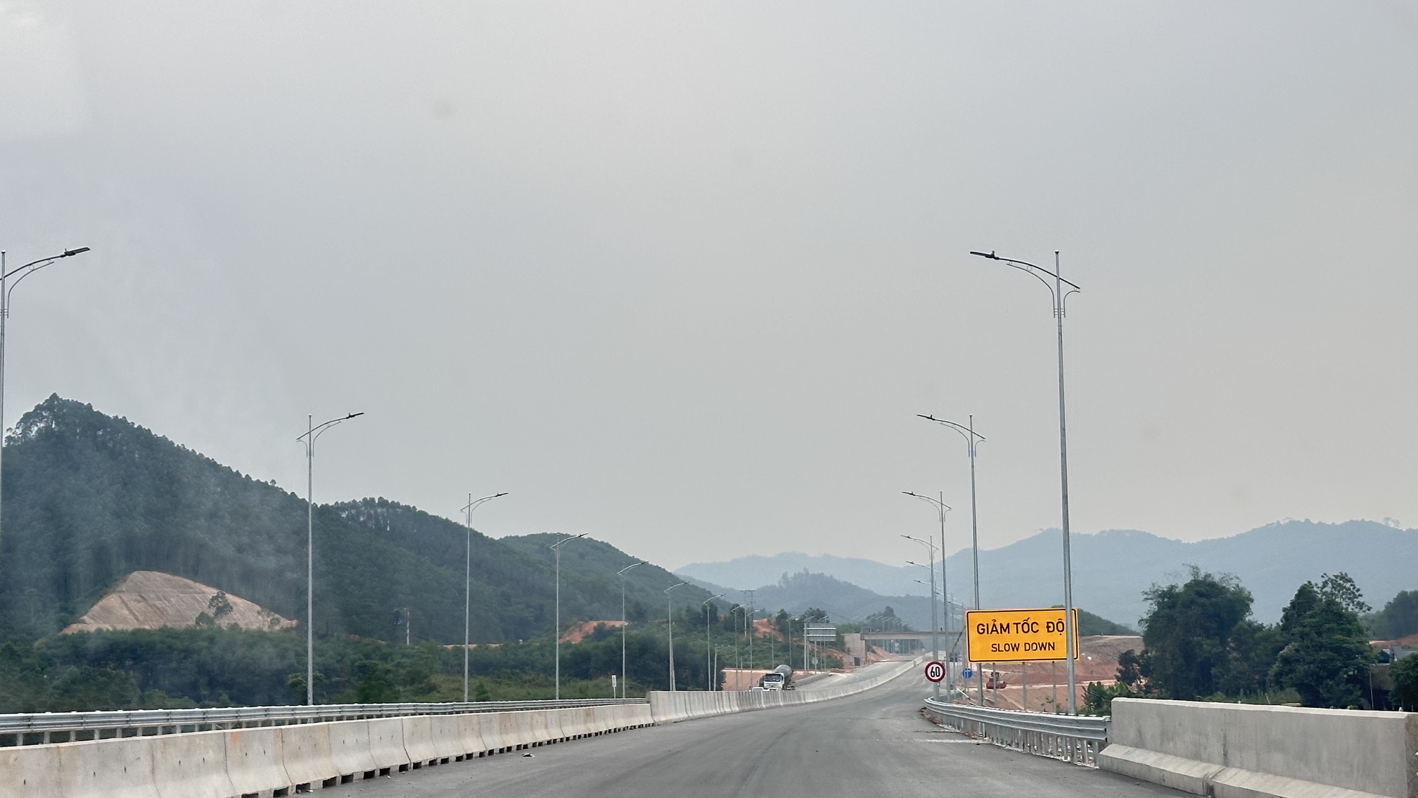 Tuyên Quang tập trung quy hoạch, phát triển các khu, cụm công nghiệp - Ảnh 2.