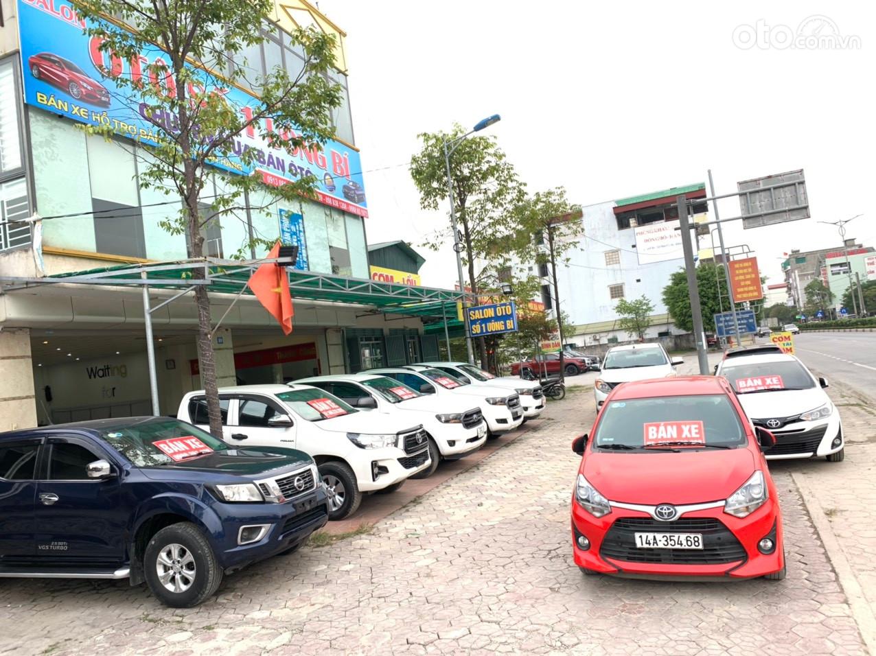 Thị trường ô tô cũ ế ẩm, giá xe giảm sâu- Ảnh 1. Thị trường ô tô cũ ế ẩm, giá xe giảm sâu- Ảnh 1.