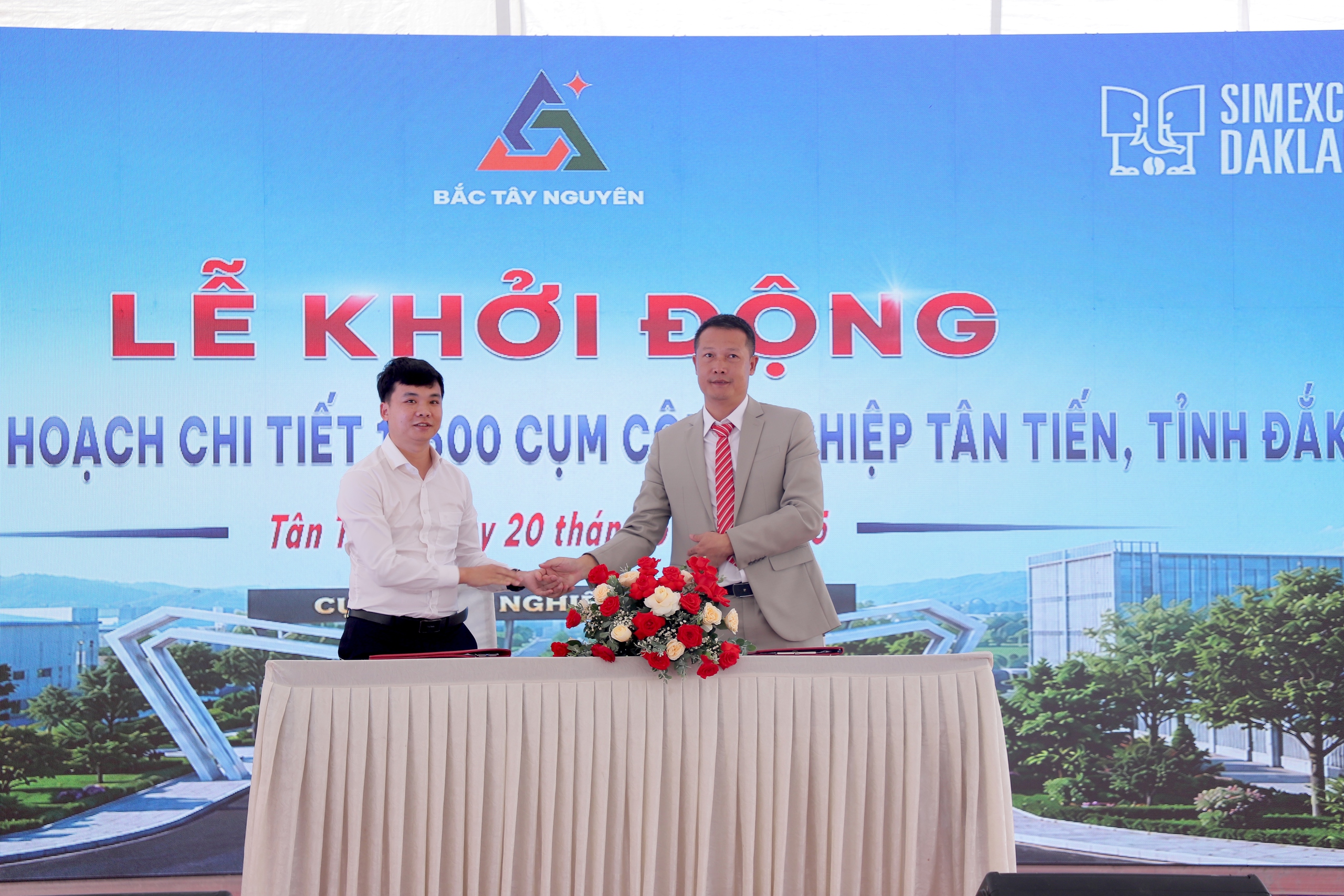 Đắk Lắk khởi động cụm công nghiệp đầu tiên đầu tư bằng vốn ngoài ngân sách - Ảnh 7.