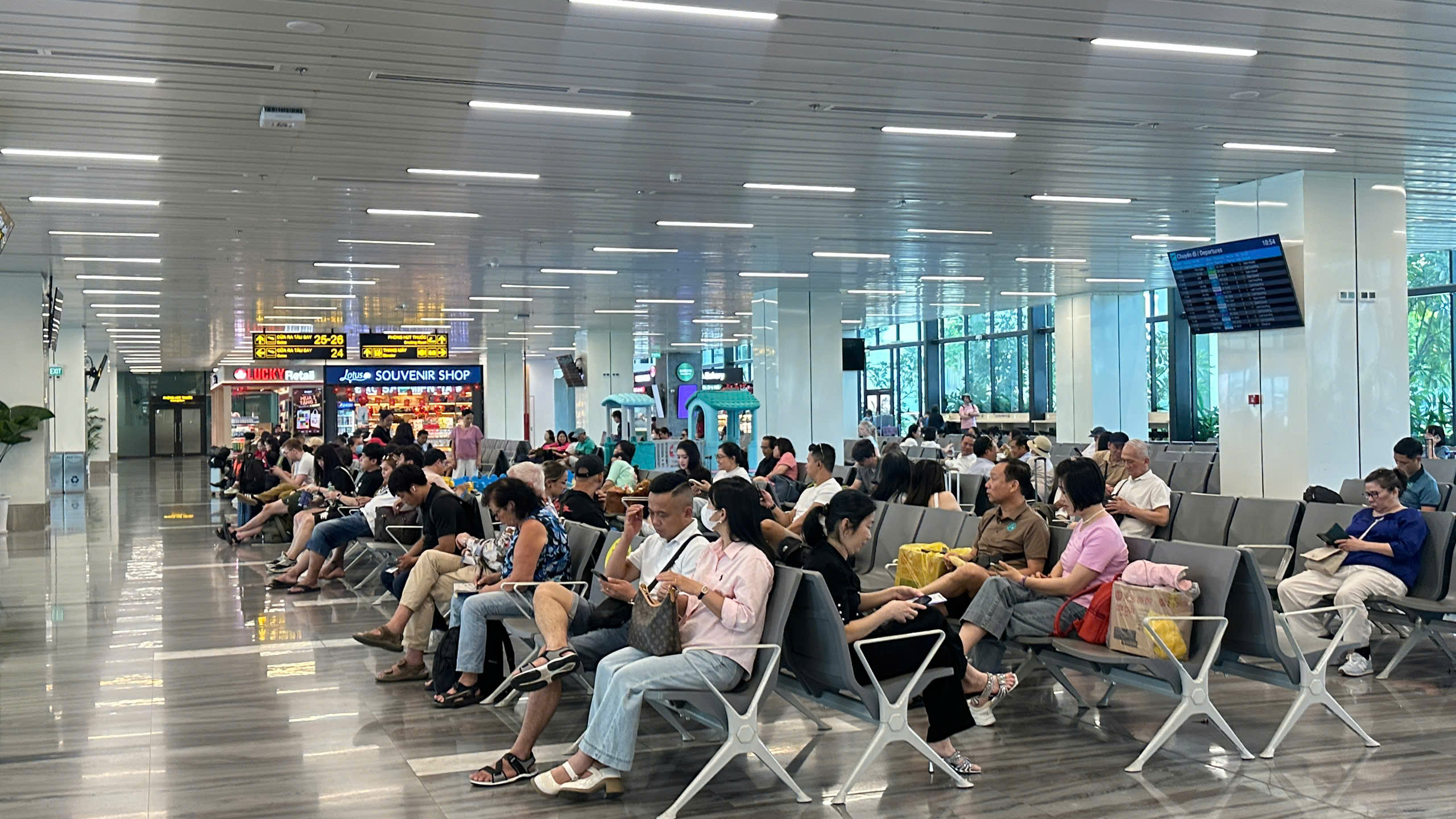 B&aacute;o c&aacute;o an to&agrave;n: &ldquo;L&aacute; chắn&rdquo; ph&ograve;ng ngừa rủi ro trong hoạt động h&agrave;ng kh&ocirc;ng - Ảnh 4.