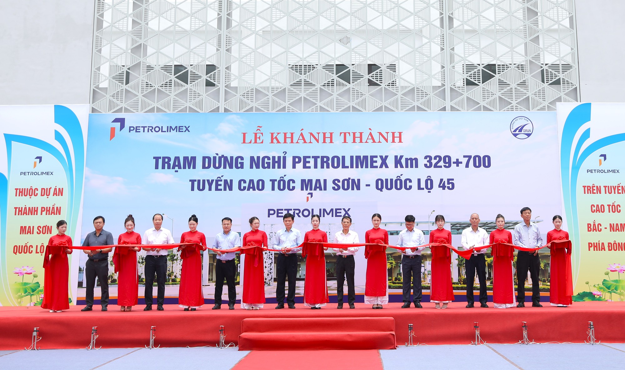 Đưa v&agrave;o khai th&aacute;c trạm dừng nghỉ tr&ecirc;n cao tốc Mai Sơn - QL45 qua Thanh H&oacute;a - Ảnh 1.