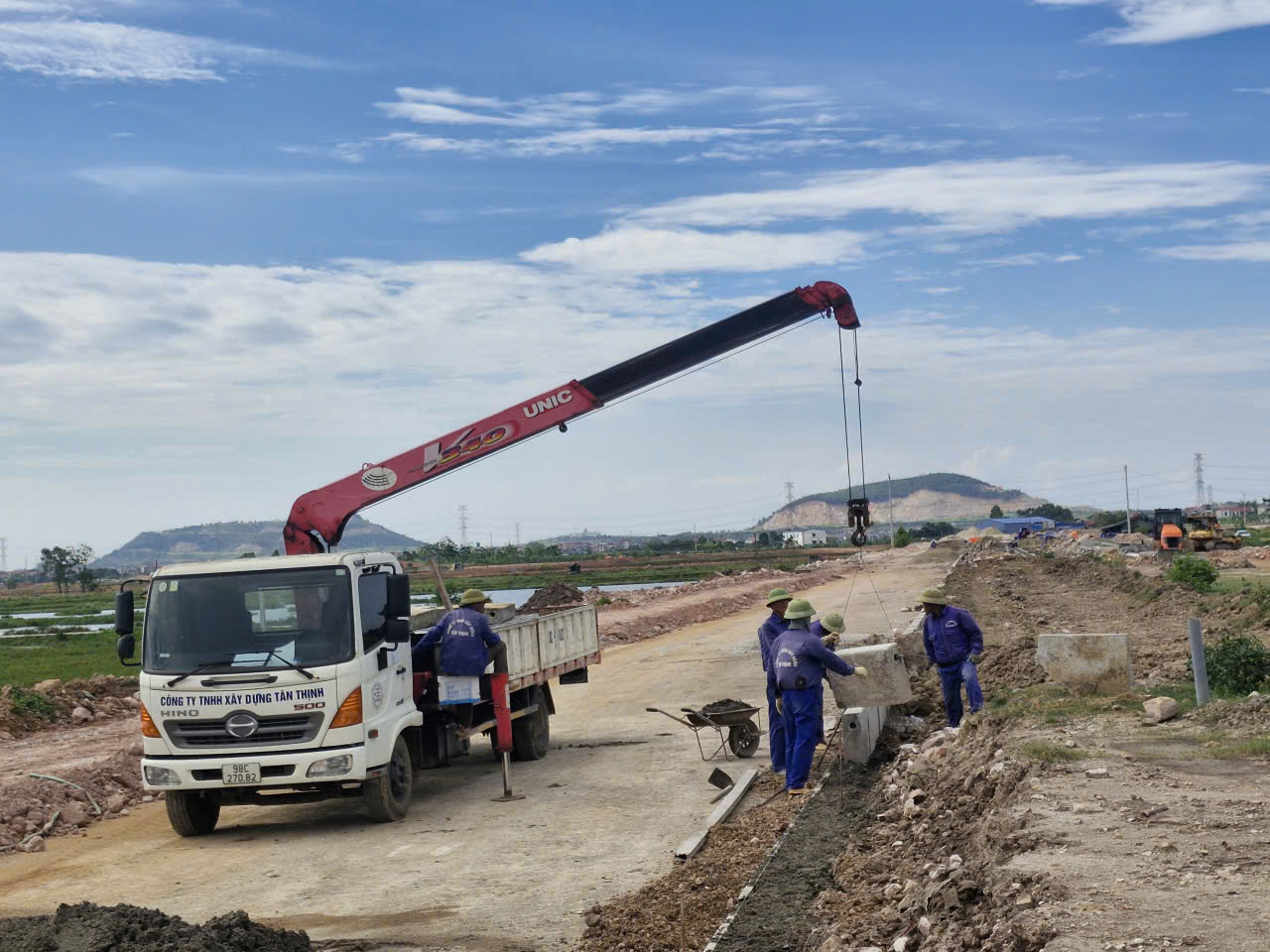 V&igrave; sao đường dẫn gần xong nhưng cầu H&agrave; Bắc 1 tại Bắc Ninh vẫn chưa x&acirc;y dựng? - Ảnh 3.