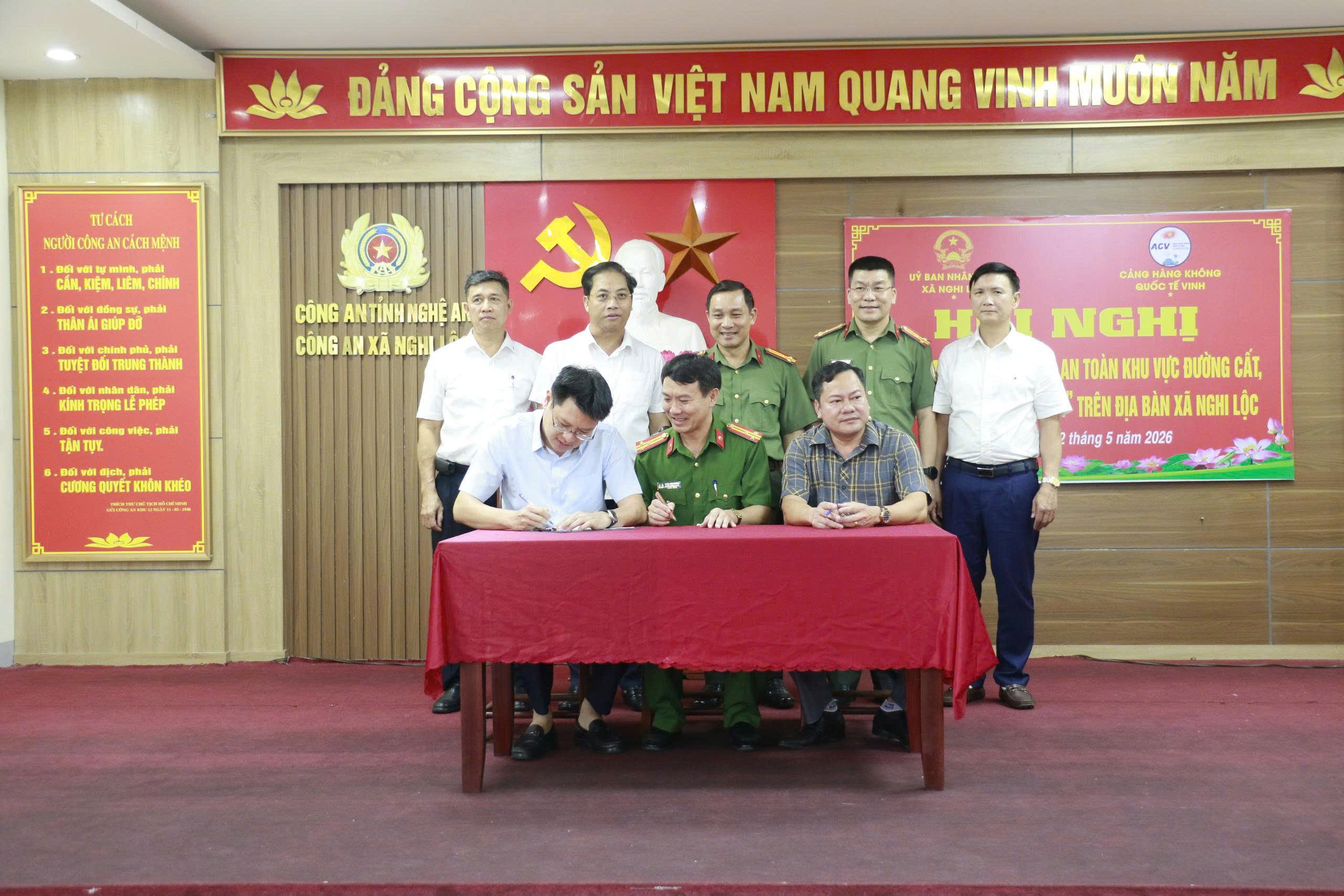 M&ocirc; h&igrave;nh phối hợp 4 b&ecirc;n tại S&acirc;n bay Vinh: Thiết lập "v&agrave;nh đai xanh" bảo đảm an to&agrave;n bay - Ảnh 1.