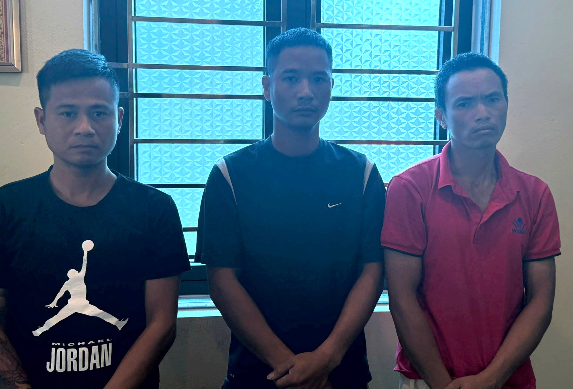 Điều tra vụ trộm cầu đá cổ tại Hải Phòng: Bắt giữ ba đối tượng liên quan - Ảnh 1. Điều tra vụ trộm cầu đá cổ tại Hải Phòng: Bắt giữ ba đối tượng liên quan - Ảnh 1.