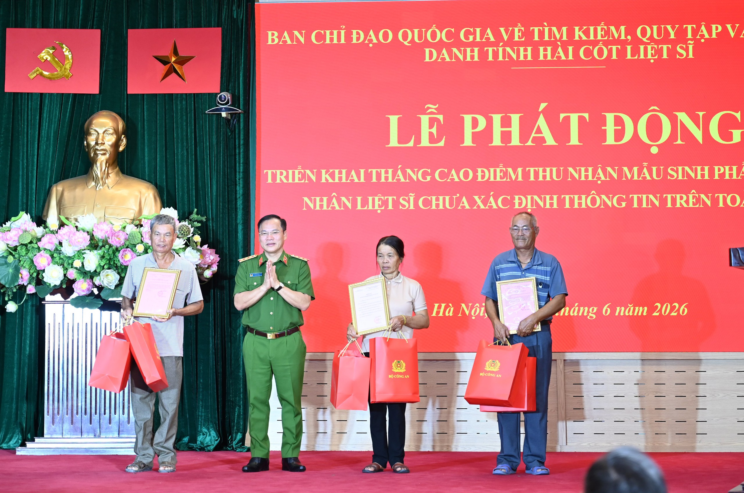 Ph&oacute; thủ tướng ph&aacute;t động cao điểm thu nhận ADN th&acirc;n nh&acirc;n liệt sĩ chưa x&aacute;c định th&ocirc;ng tin  - Ảnh 3.