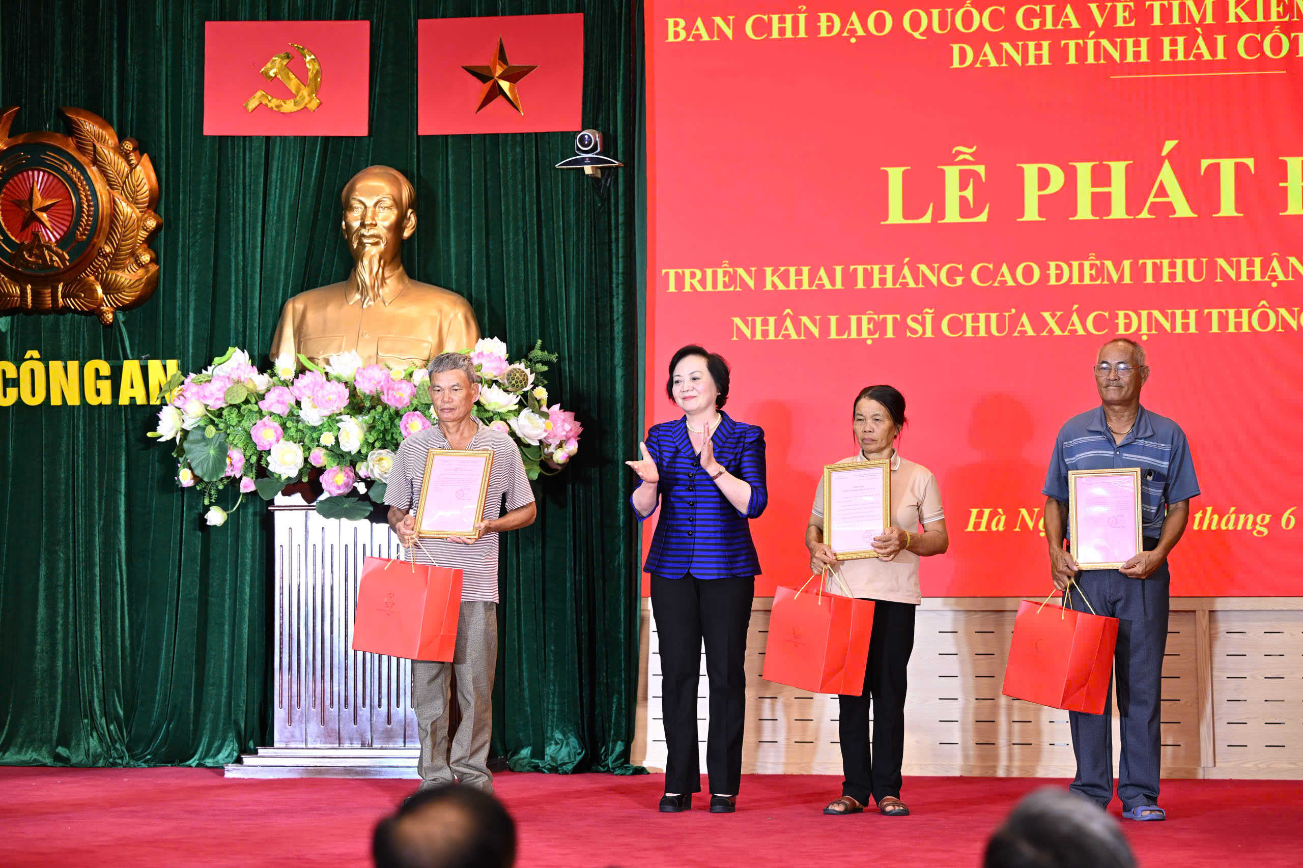 Ph&oacute; thủ tướng ph&aacute;t động cao điểm thu nhận ADN th&acirc;n nh&acirc;n liệt sĩ chưa x&aacute;c định th&ocirc;ng tin  - Ảnh 1.