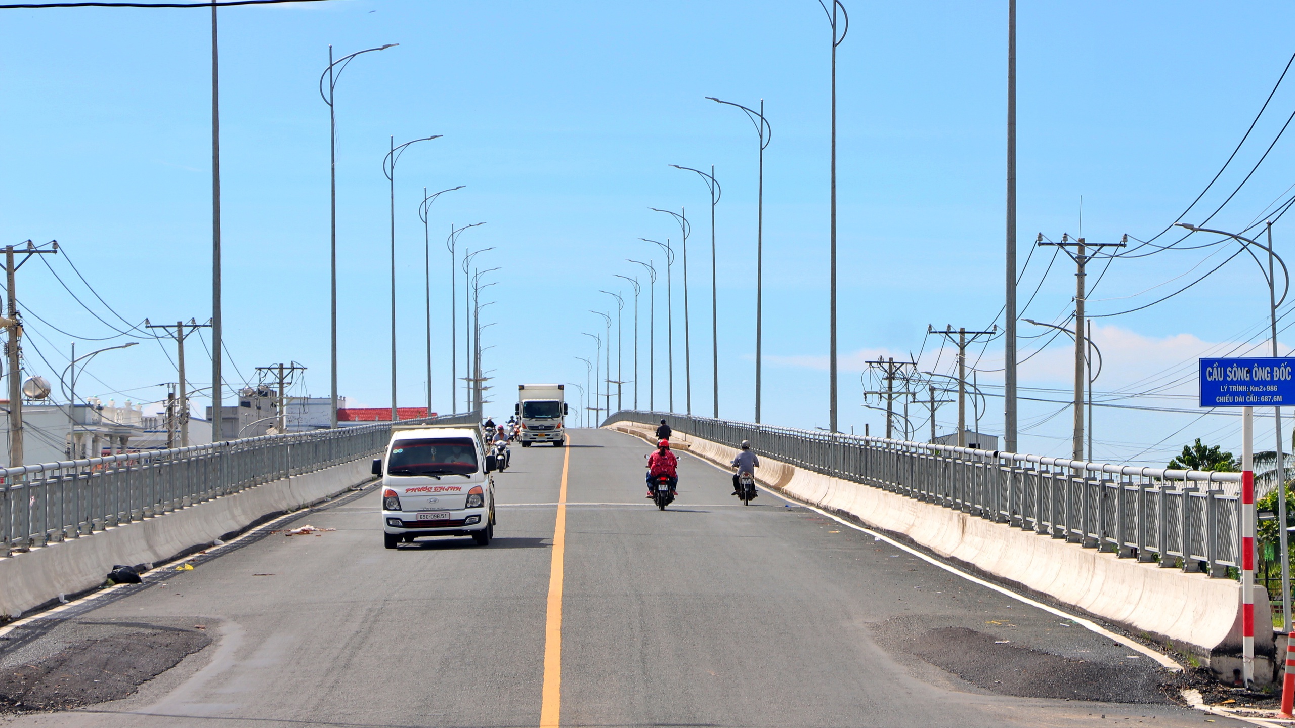 Cà Mau: Ưu tiên phát triển hạ tầng cho đô thị động lực kinh tế biển - Ảnh 2.