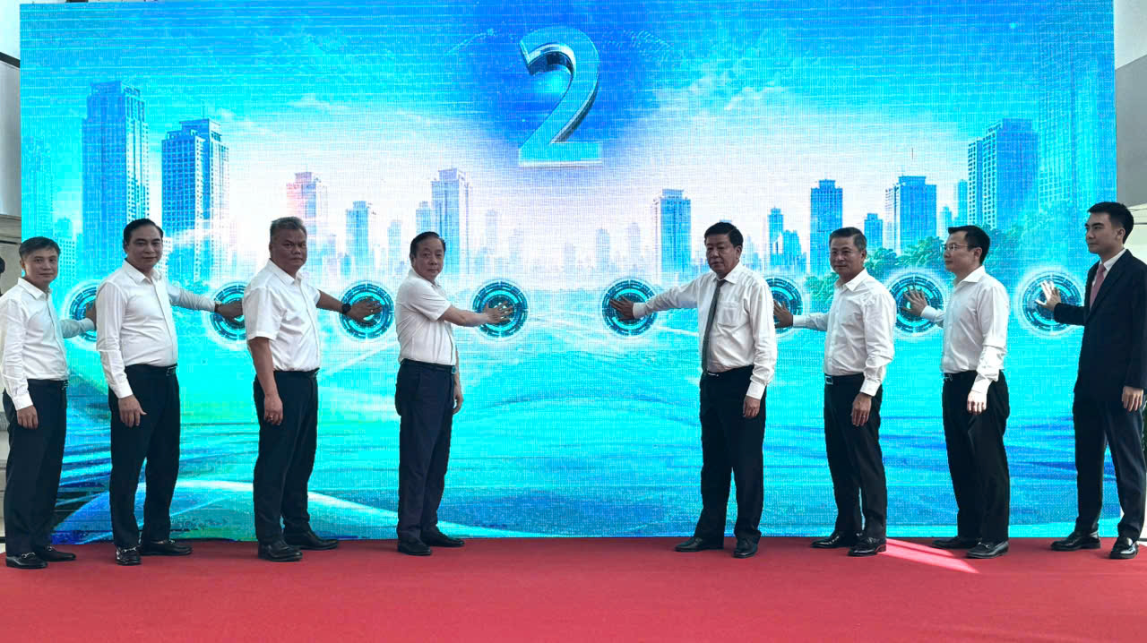 H&agrave; Nội ch&iacute;nh thức khai trương hệ thống v&eacute; điện tử li&ecirc;n th&ocirc;ng cho giao th&ocirc;ng c&ocirc;ng cộng - Ảnh 1.