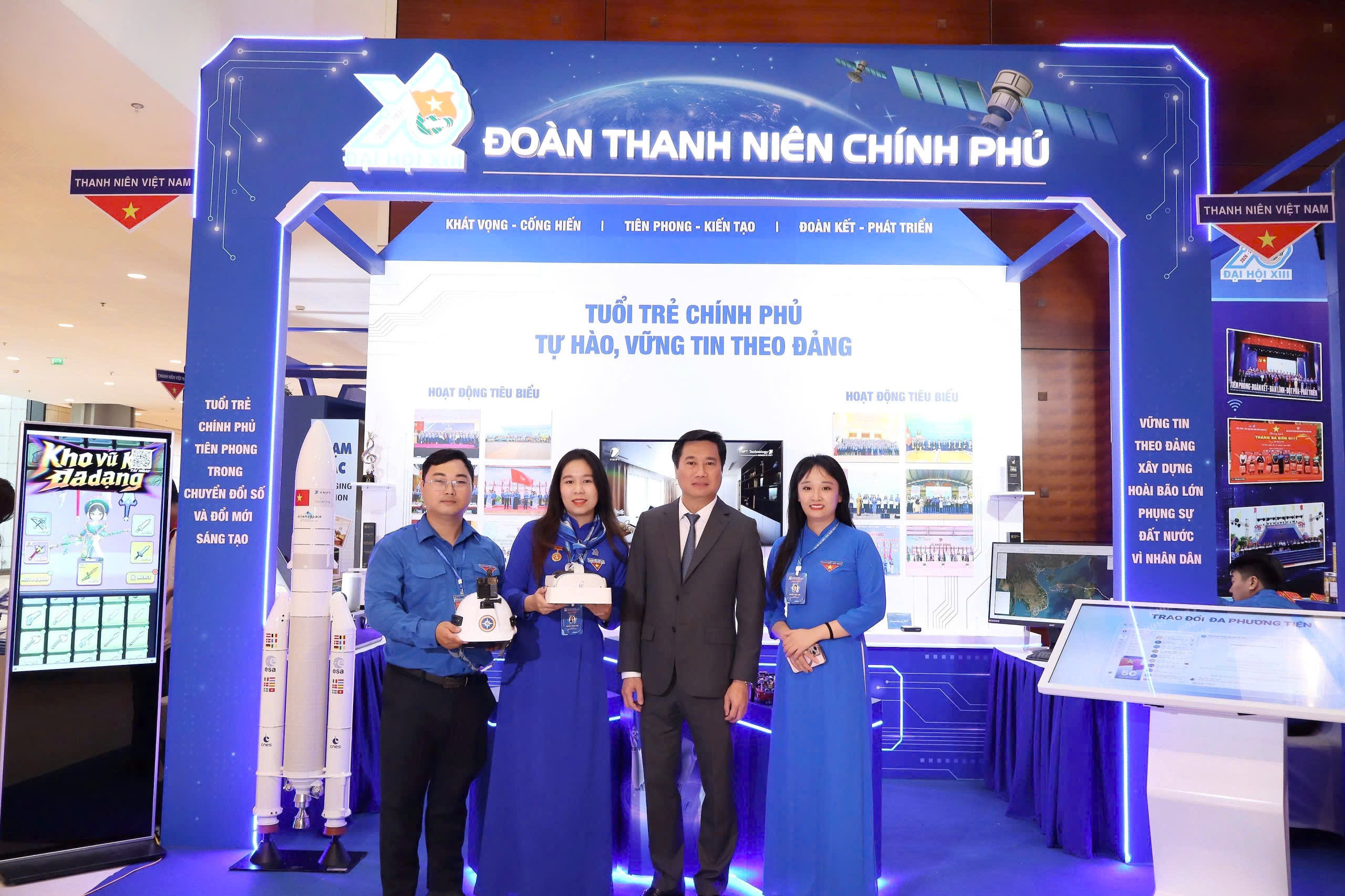 Tuổi trẻ X&acirc;y dựng mang sản phẩm c&ocirc;ng nghệ s&aacute;ng tạo đến Đại hội Đo&agrave;n to&agrave;n quốc lần thứ XIII - Ảnh 1.