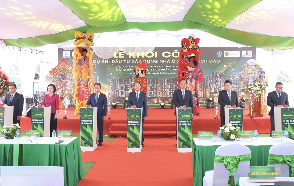 Ninh Bình khởi công dự án nhà ở xã hội hơn 1.700 tỷ đồng, bổ sung hơn 1.000 căn hộ - Ảnh 1.