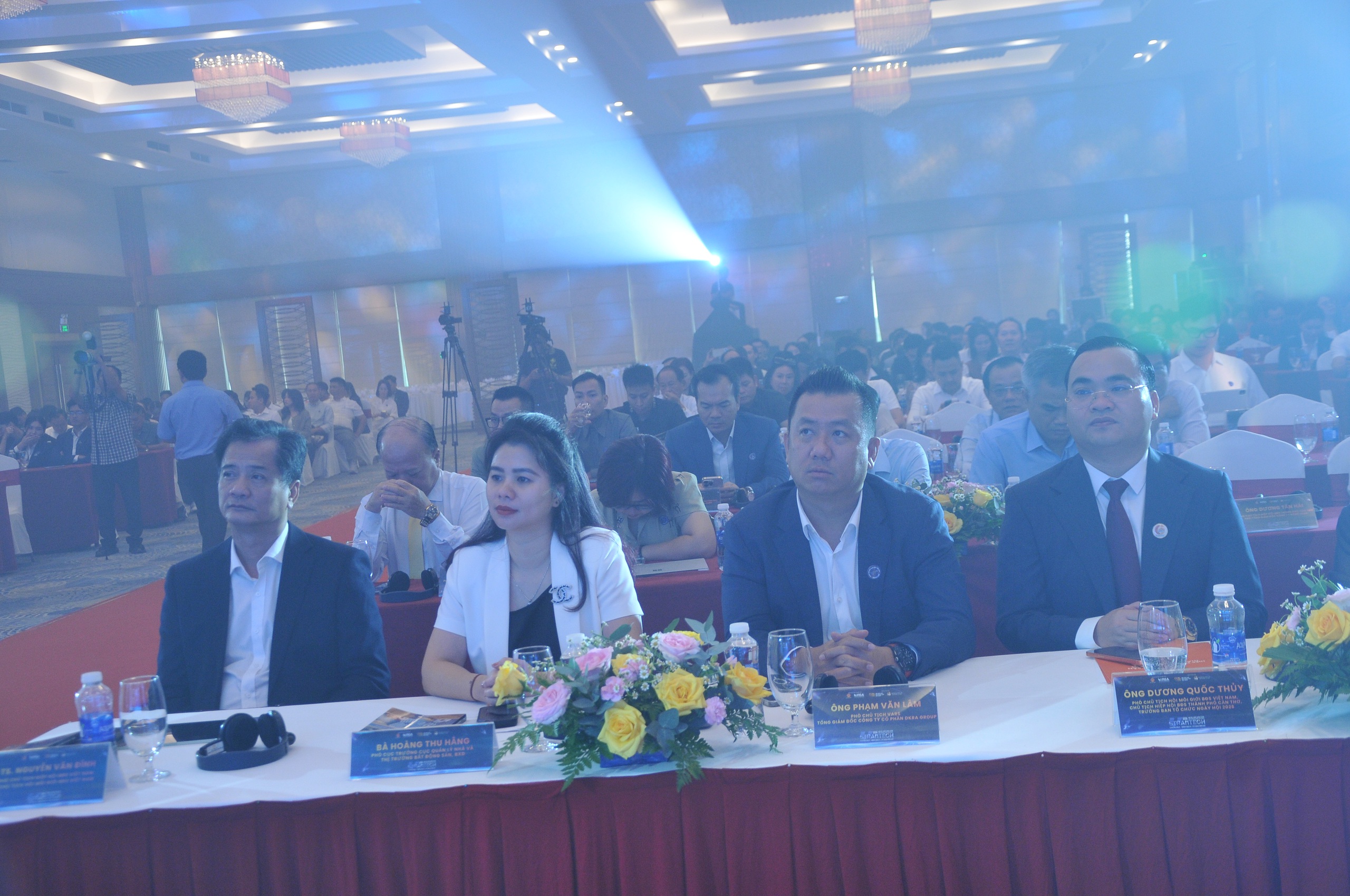 M&ocirc;i giới bất động sản phải chuyển từ b&aacute;n h&agrave;ng sang tư vấn chiến lược - Ảnh 1.