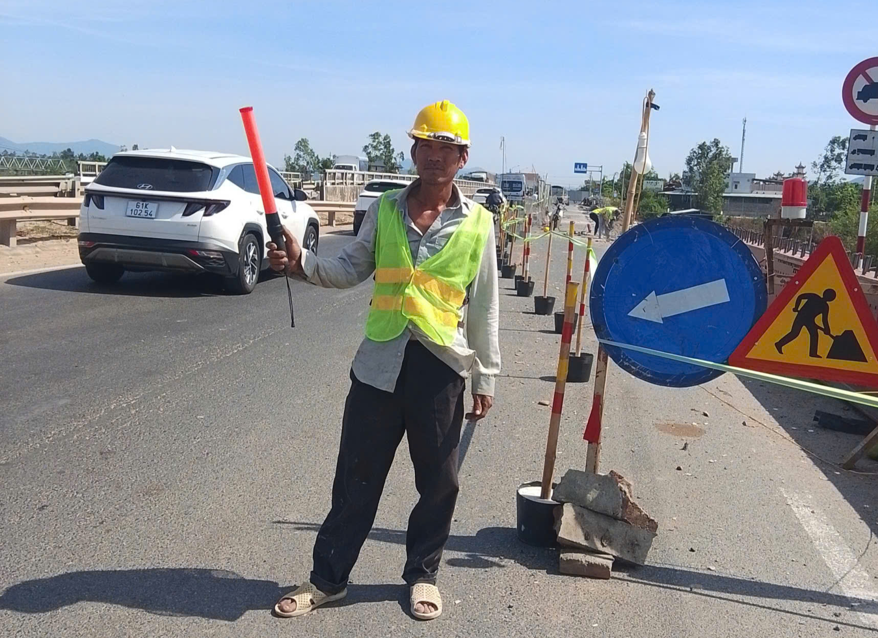 Tập trung sửa chữa c&aacute;c cầu v&agrave; mặt đường tr&ecirc;n QL1 qua Gia Lai - Ảnh 3.