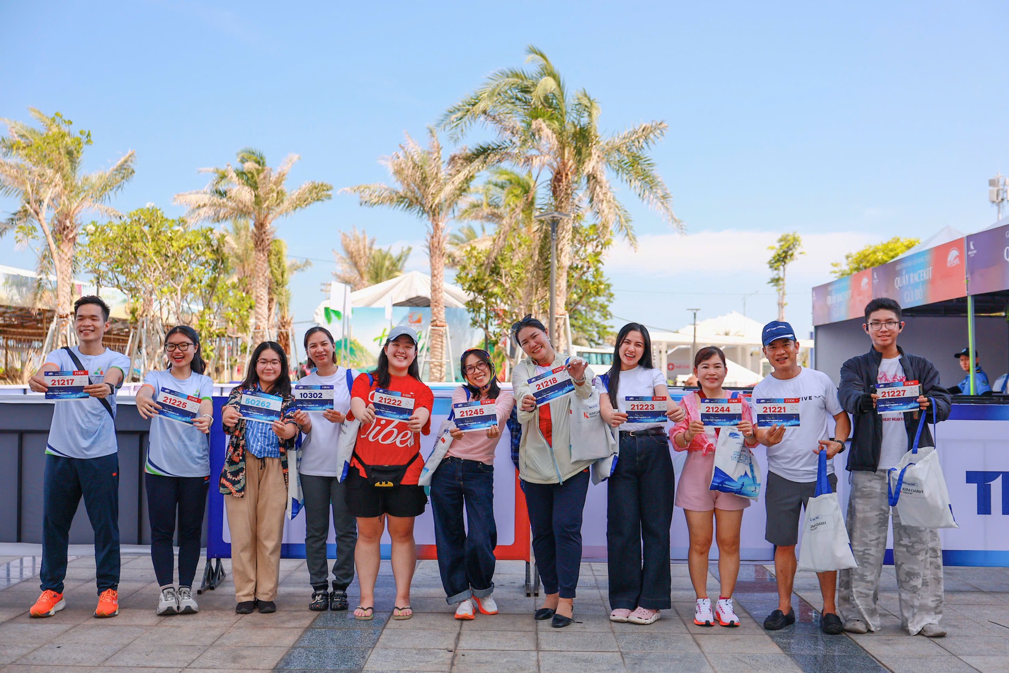 Runner khắp nơi đổ về Vũng T&agrave;u, h&aacute;o hức chờ giờ xuất ph&aacute;t giải chạy B&aacute;o X&acirc;y dựng - Ảnh 5.