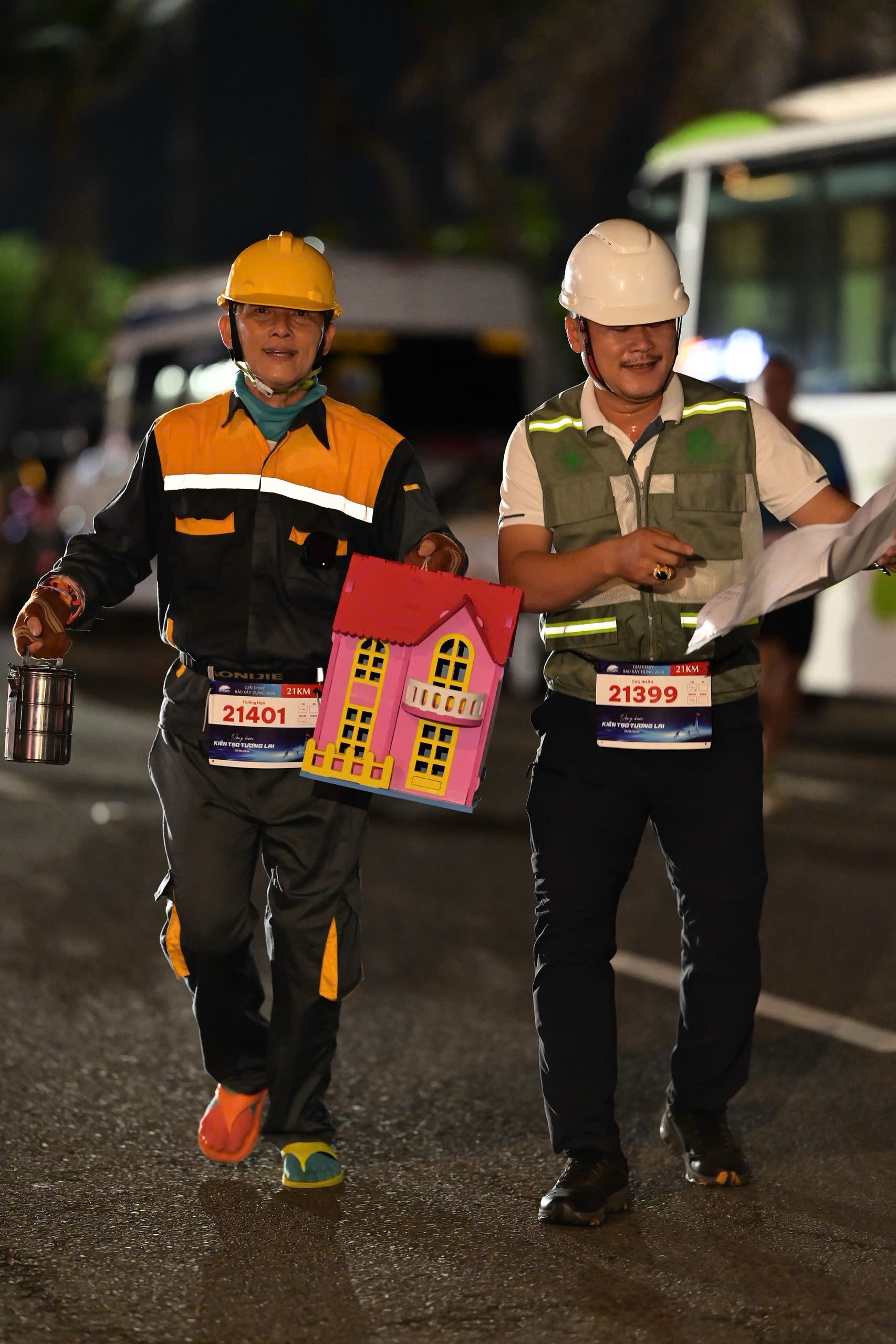 Những h&igrave;nh ảnh ấn tượng tại giải chạy B&aacute;o X&acirc;y dựng - Ảnh 12.