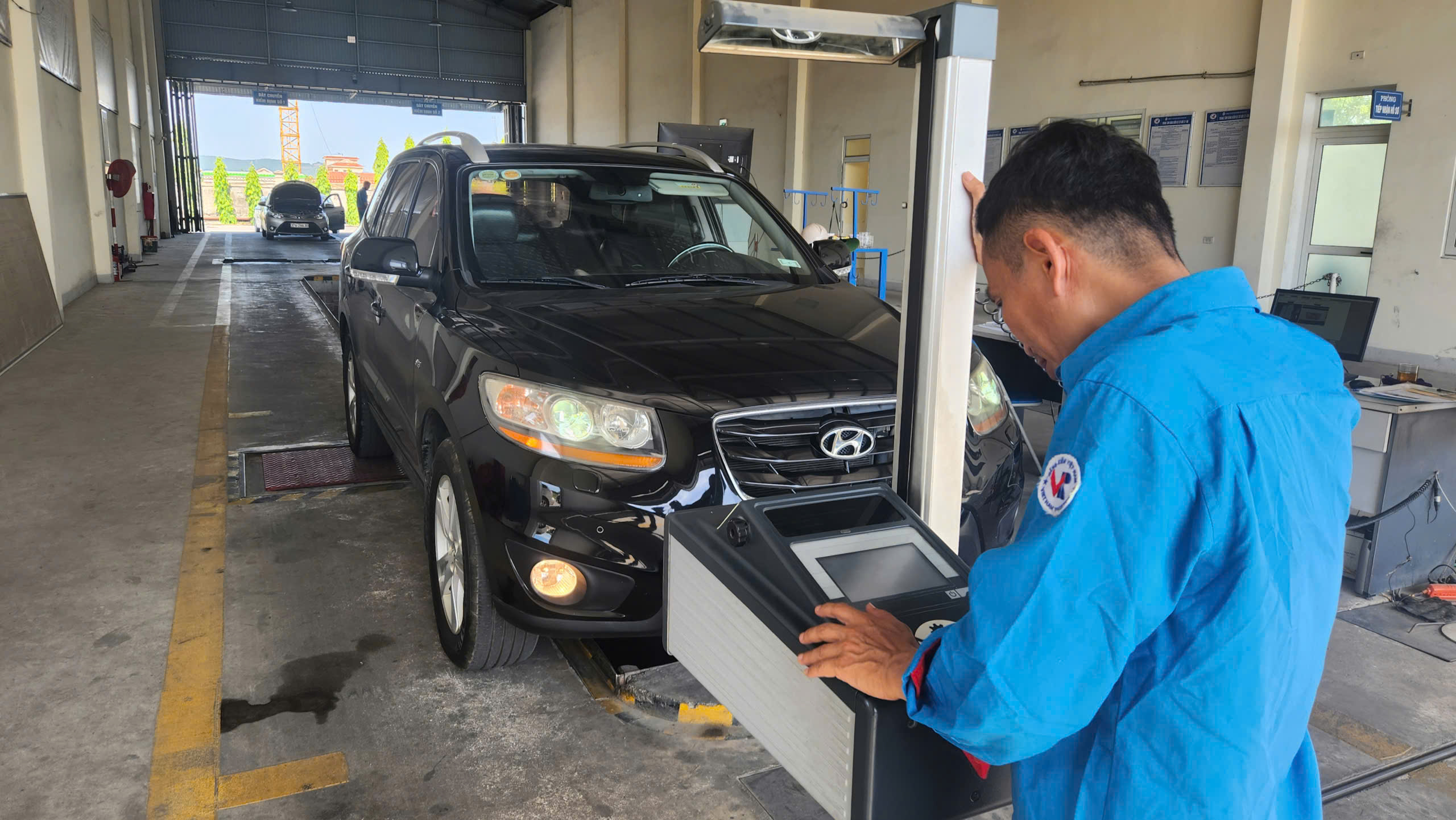 Trung t&acirc;m Đăng kiểm 37-10D: Chinh phục kh&aacute;ch h&agrave;ng bằng sự tận t&acirc;m - Ảnh 5.