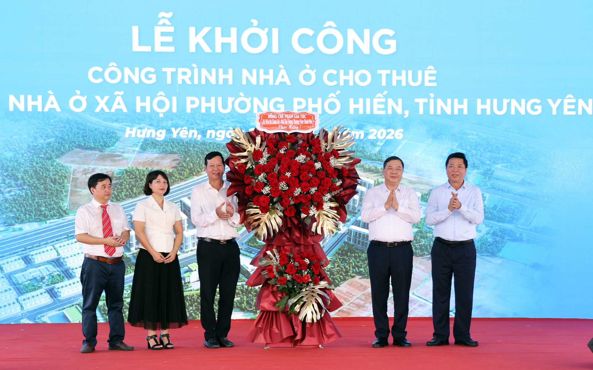 Ph&oacute; Thủ tướng Thường trực Phạm Gia T&uacute;c dự khởi c&ocirc;ng 2 dự &aacute;n nh&agrave; ở x&atilde; hội quy m&ocirc; 7.840 căn hộ tại tỉnh Hưng Y&ecirc;n - Ảnh 5.