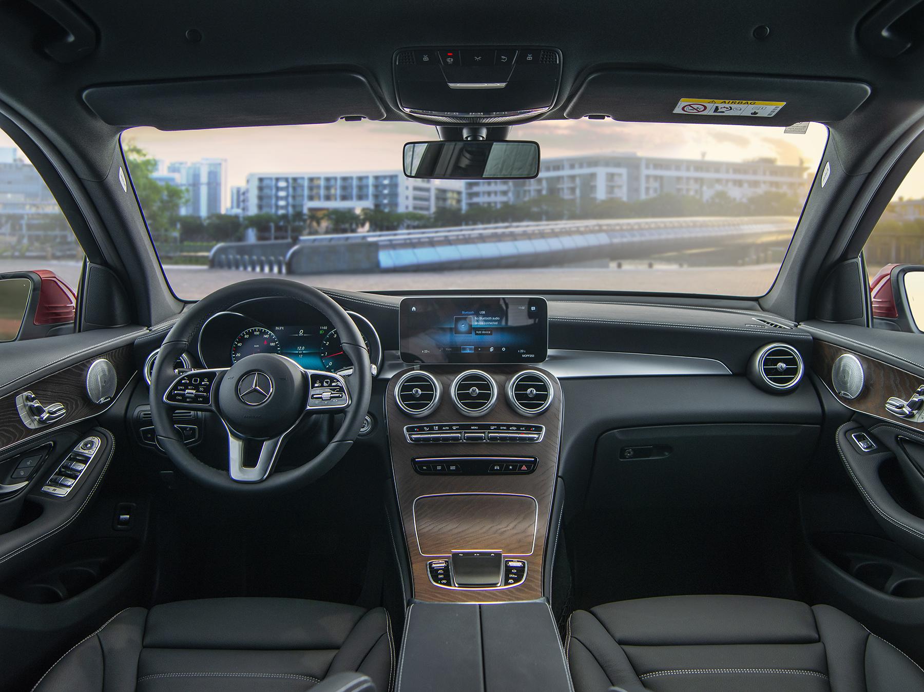 Chênh 600 triệu, Mazda CX-60 có cửa đấu Mercedes GLC? - Ảnh 5.