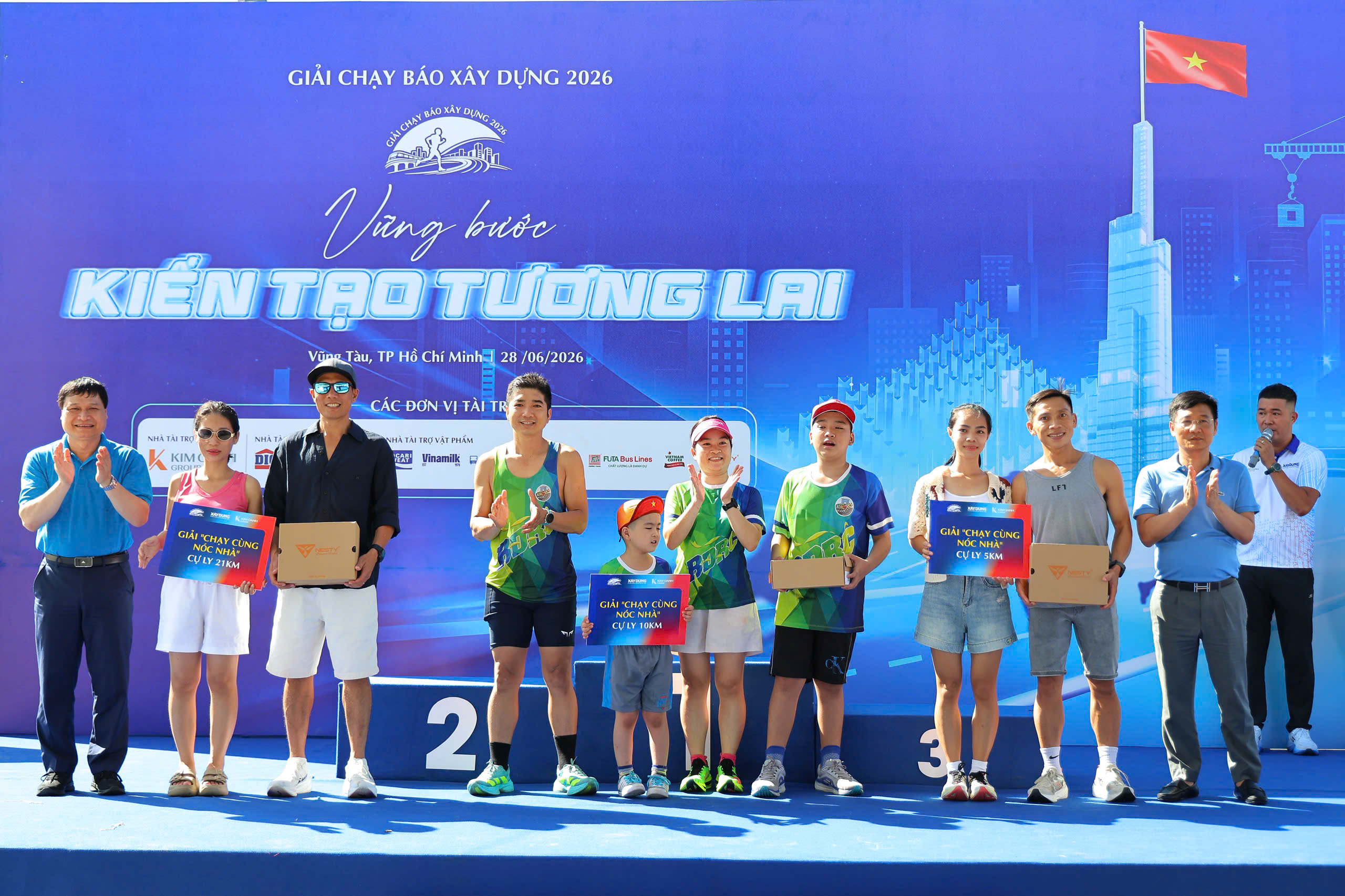 Bế mạc Giải chạy B&aacute;o X&acirc;y dựng: - Ảnh 12.