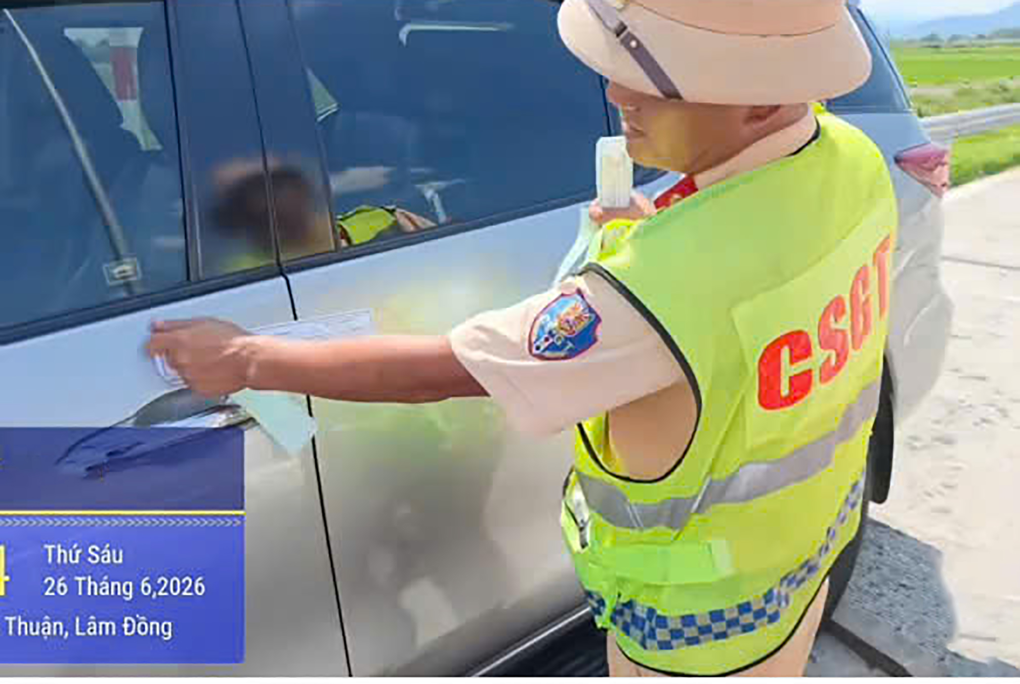 Xử phạt 55 triệu đồng tài xế chạy quá tốc độ, không có giấy phép lái xe trên cao tốc - Ảnh 1.