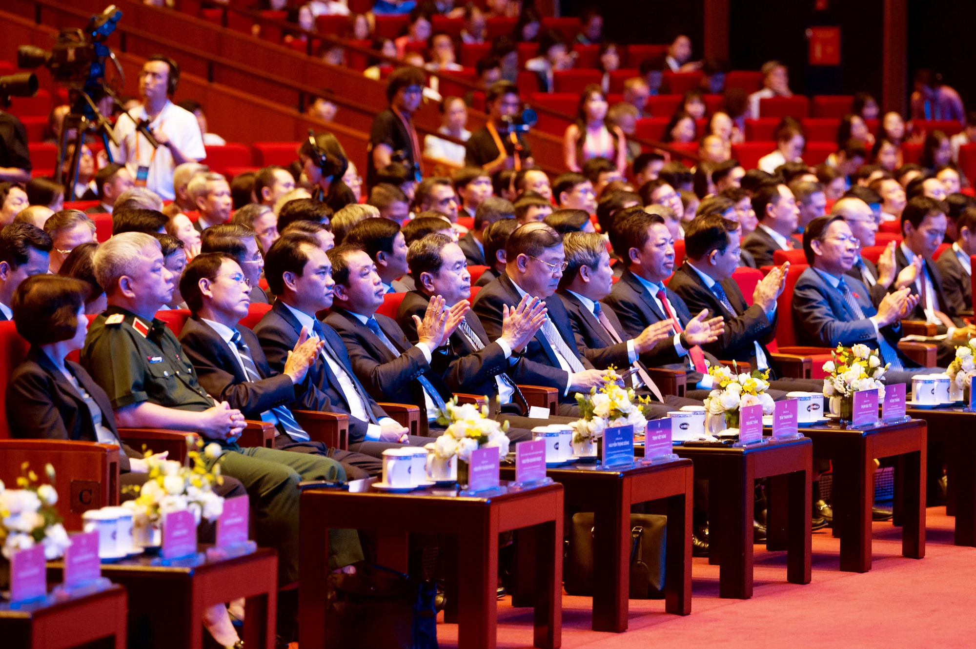 C&ocirc;ng bố Quy hoạch Thủ đ&ocirc; tầm nh&igrave;n 100 năm: Mở kh&ocirc;ng gian, tạo động lực ph&aacute;t triển mới - Ảnh 2.