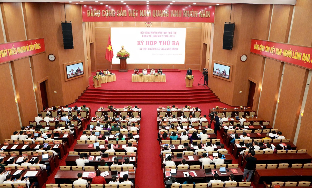 Khai mạc Kỳ họp thứ Ba, HĐND tỉnh Ph&uacute; Thọ kh&oacute;a XX: Quyết nghị nhiều ch&iacute;nh s&aacute;ch tạo động lực ph&aacute;t triển - Ảnh 1.