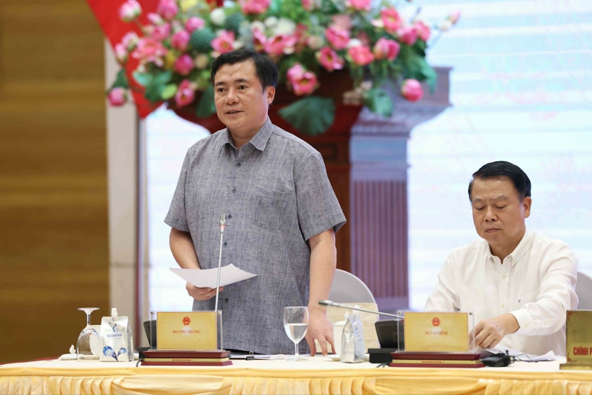 Bộ C&ocirc;ng thương: Kiểm so&aacute;t chặt chất lượng xăng sinh học, bảo đảm quyền lợi người ti&ecirc;u d&ugrave;ng- Ảnh 1.