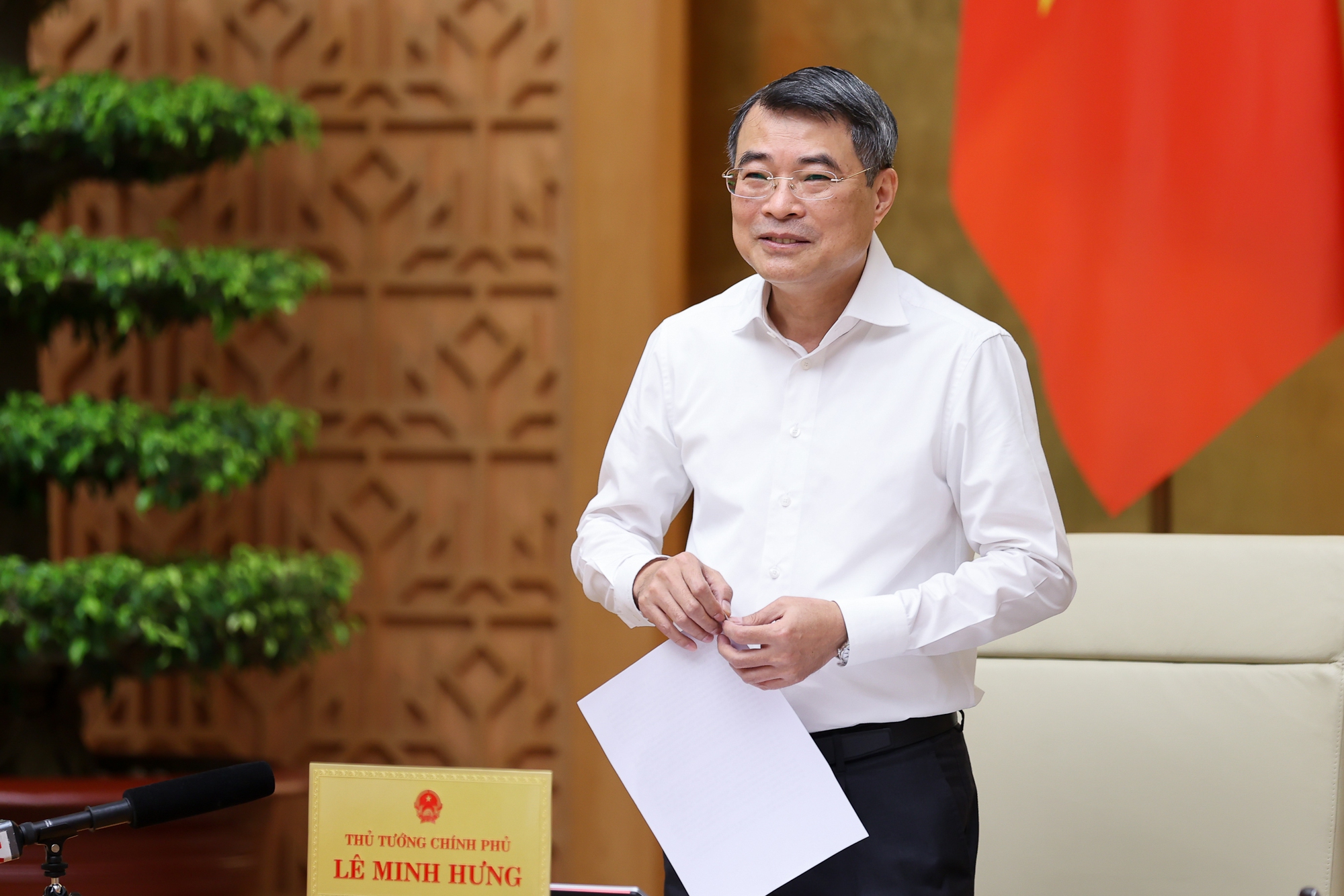 Thủ tướng: Tiếp cận trực diện c&aacute;c vấn đề, x&acirc;y dựng c&aacute;c kịch bản điều h&agrave;nh chi tiết hơn nữa- Ảnh 1.