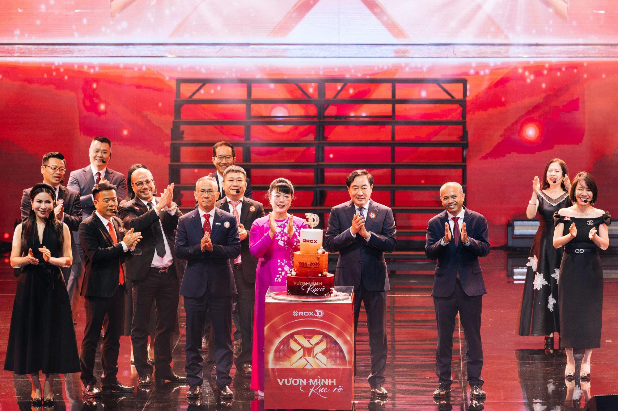 Bình minh đẹp nhất trên hành trình 30 năm của ROX Group- Ảnh 2.