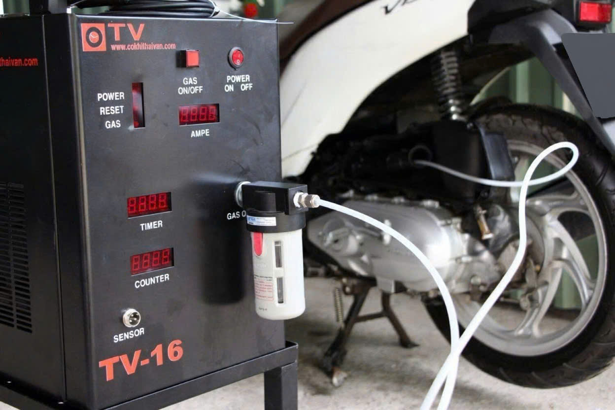 Những ngày đầu đổ xăng E10, xe máy vận hành ra sao?- Ảnh 1.