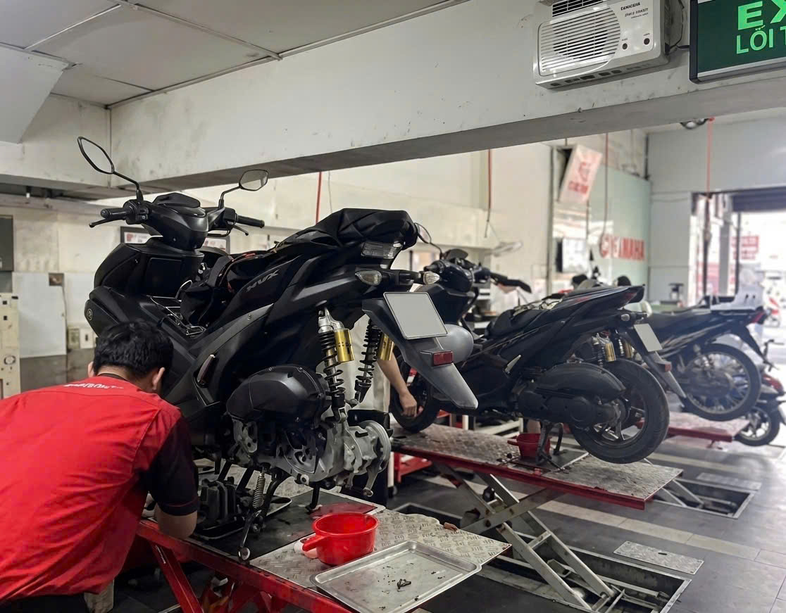 Những ngày đầu đổ xăng E10, xe máy vận hành ra sao?- Ảnh 2.