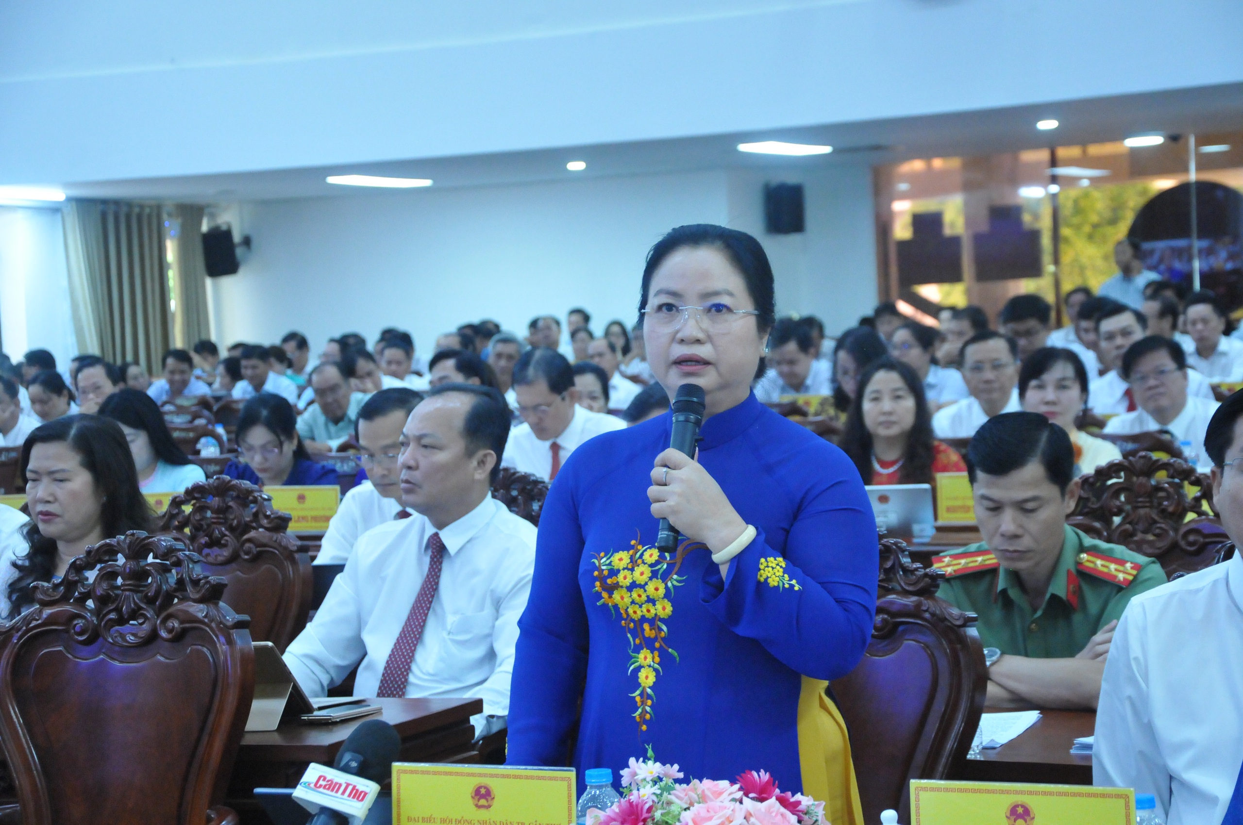 Đại biểu Cần Thơ quan t&acirc;m loạt điểm nghẽn tăng trưởng, m&ocirc;i trường v&agrave; nh&acirc;n lực - Ảnh 5.