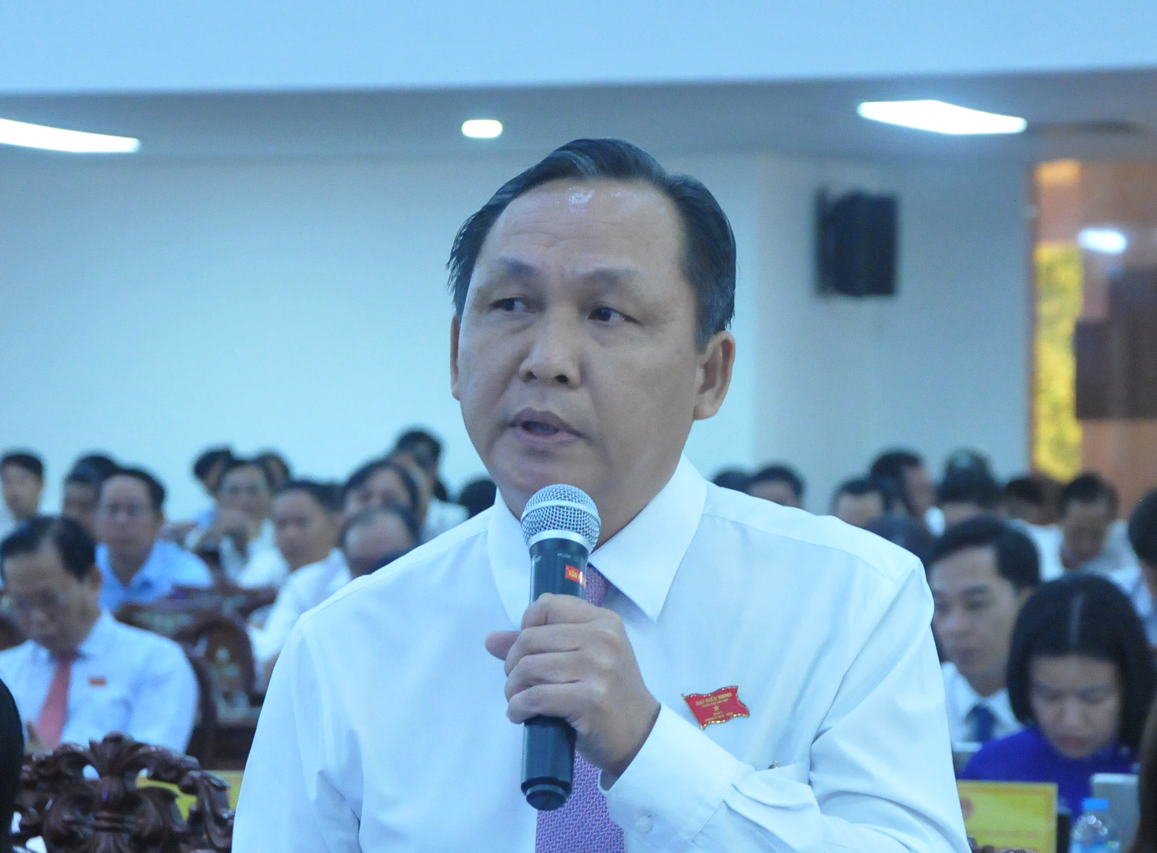 Đại biểu Cần Thơ quan t&acirc;m loạt điểm nghẽn tăng trưởng, m&ocirc;i trường v&agrave; nh&acirc;n lực - Ảnh 2.