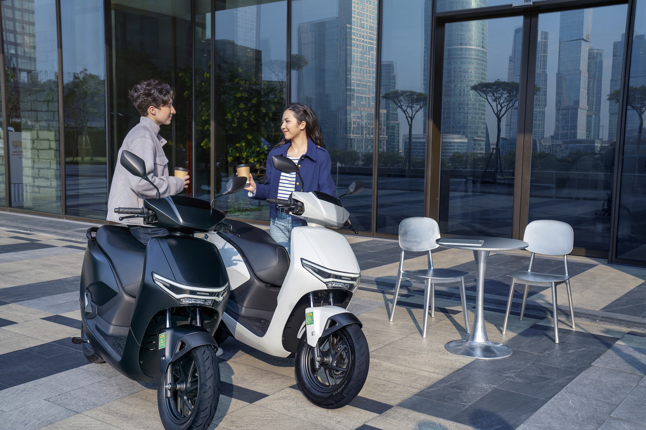 Honda mở bán 2 mẫu xe máy điện: UC3 giảm còn 56,5 triệu đồng- Ảnh 1.