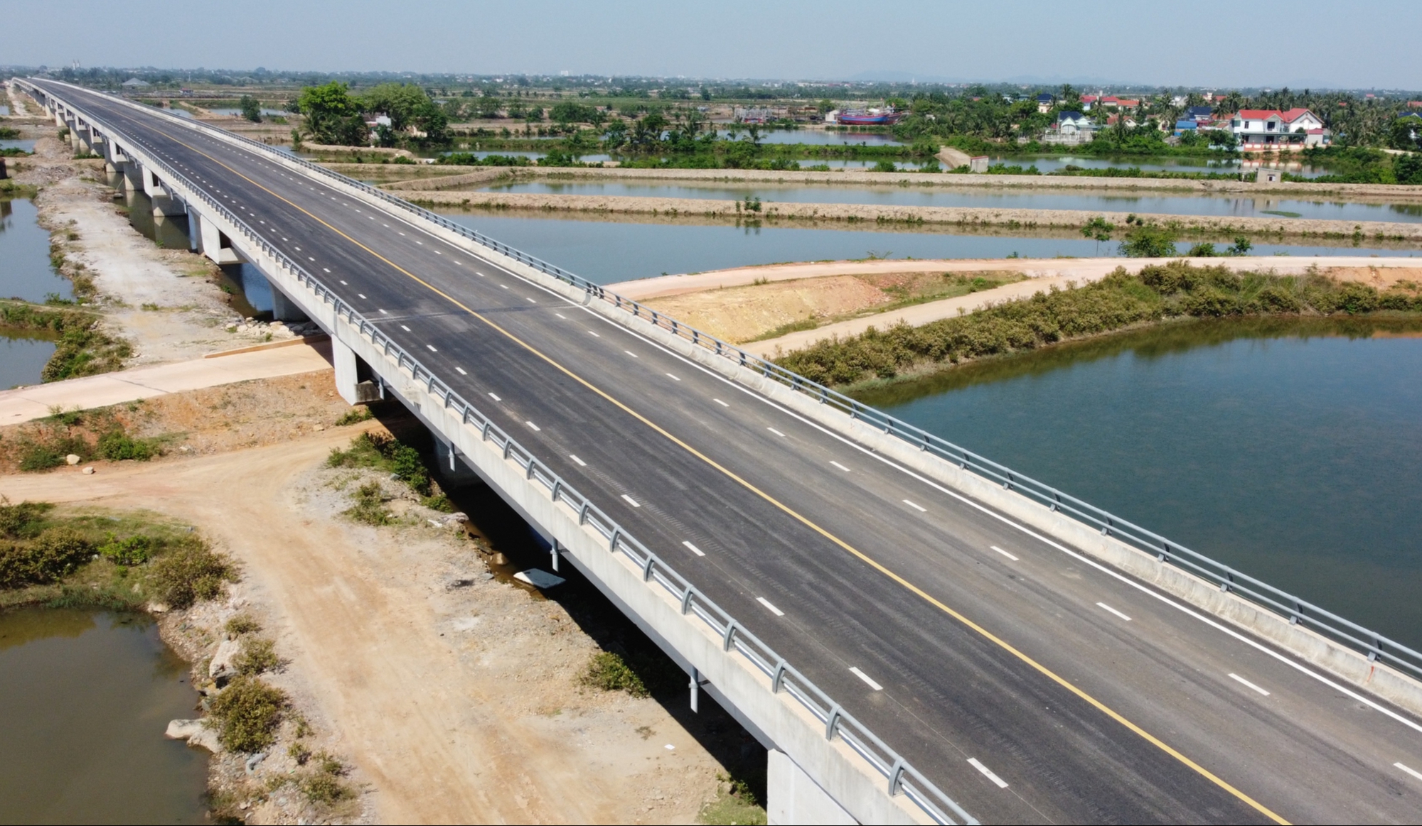 Thanh H&oacute;a: Cận cảnh tuyến ven biển Nga Sơn - Hoằng H&oacute;a trước ng&agrave;y c&aacute;n đ&iacute;ch- Ảnh 7.
