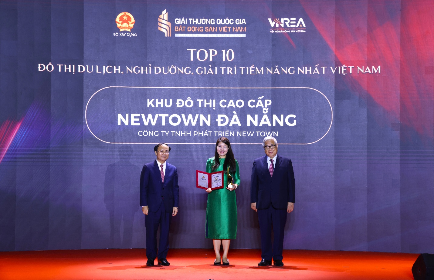 Newtown được vinh danh Top 10 đ&ocirc; thị du lịch, nghỉ dưỡng, giải tr&iacute; tiềm năng nhất Việt Nam- Ảnh 1.