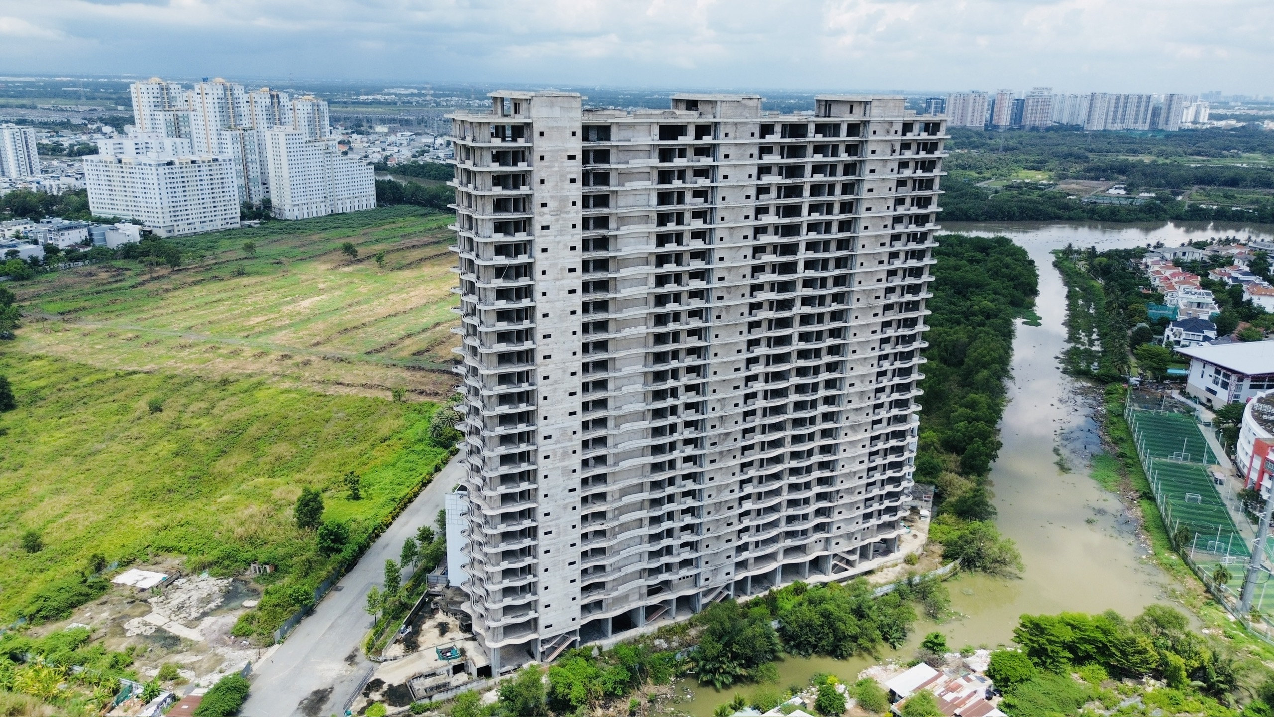 TP.HCM: Chuyển từ xử lý từng hồ sơ riêng lẻ sang xử lý điểm nghẽn hệ thống- Ảnh 1.