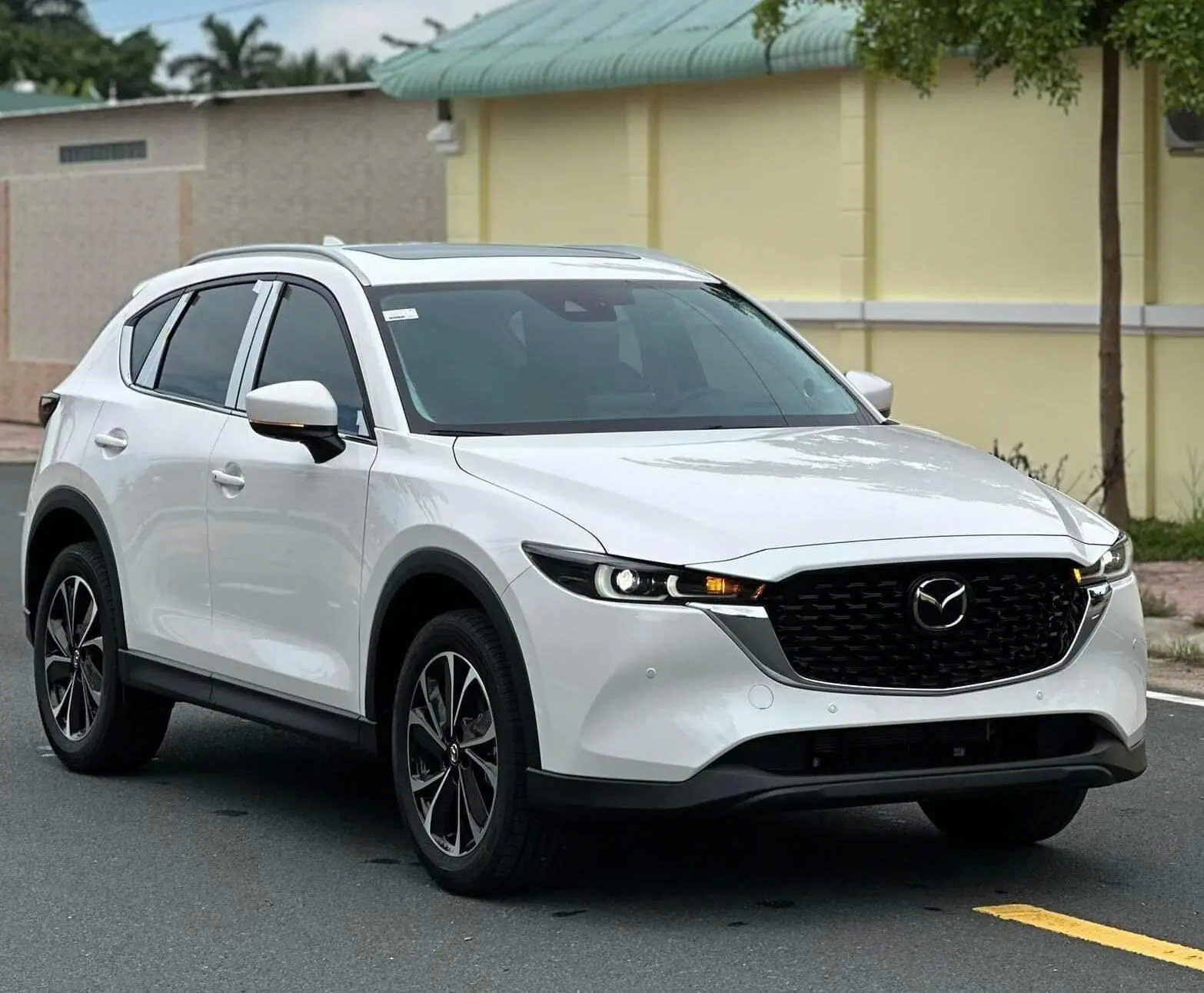 Peugeot 3008 và Mazda CX-5: Chọn công nghệ hay tính thực dụng?- Ảnh 11.