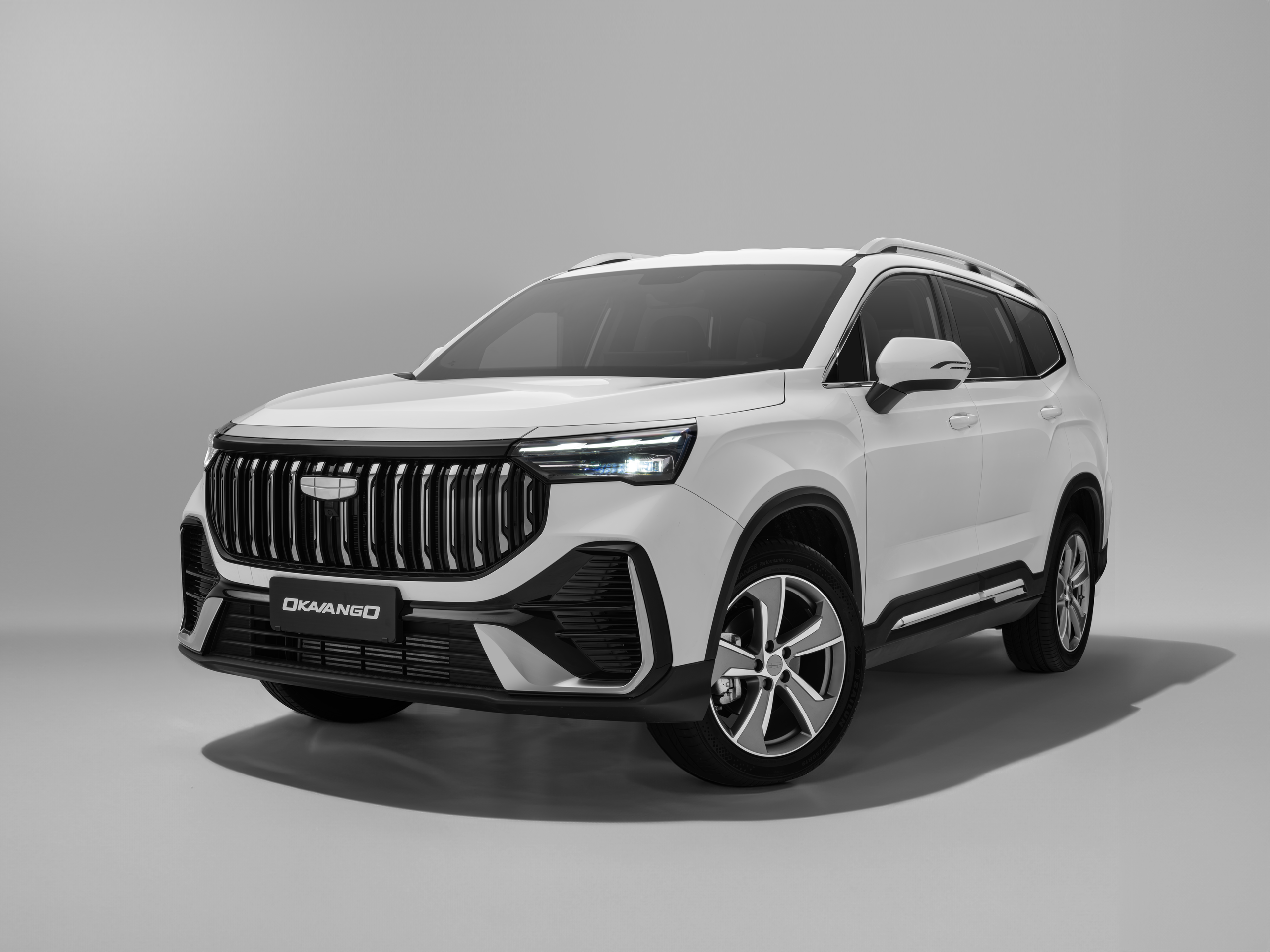 Geely Okavango và Coolray 2026 ra mắt tại Việt Nam, giá từ 499 triệu đồng- Ảnh 3.