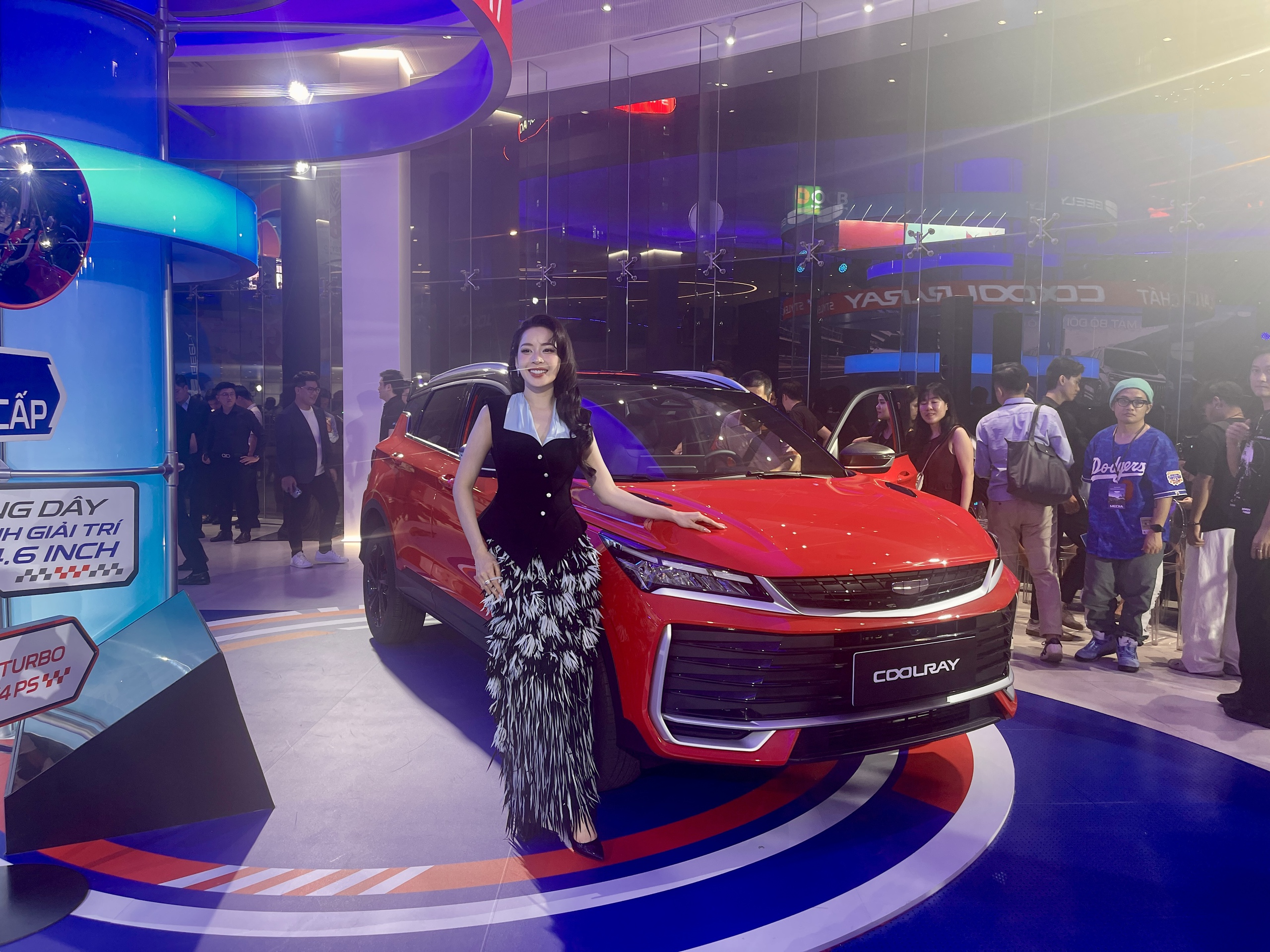 Geely Okavango và Coolray 2026 ra mắt tại Việt Nam, giá từ 499 triệu đồng- Ảnh 2.