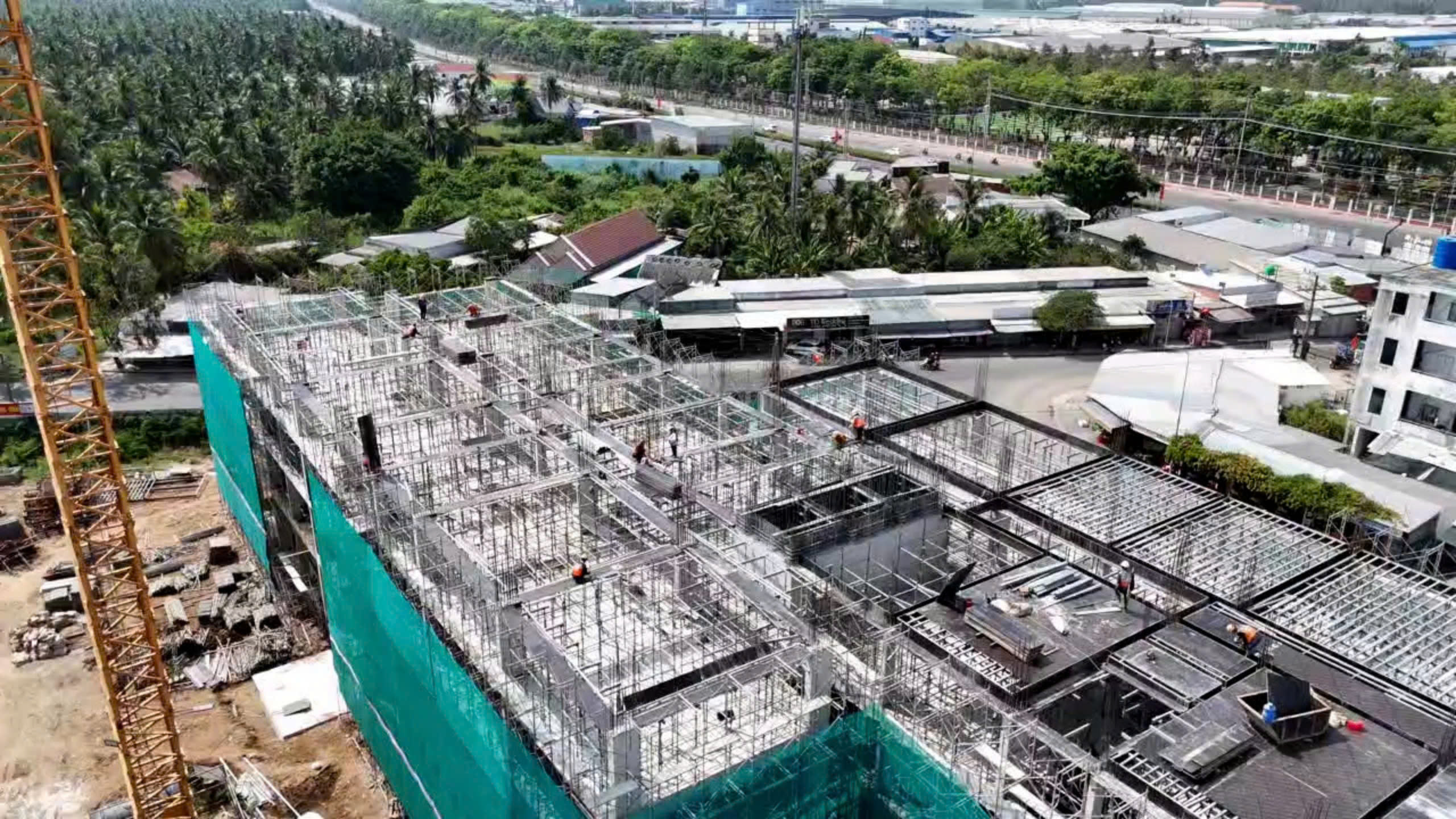 Vĩnh Long đặt mục tiêu đến cuối năm 2026 khởi công thêm 1.581 căn nhà ở xã hội- Ảnh 1.