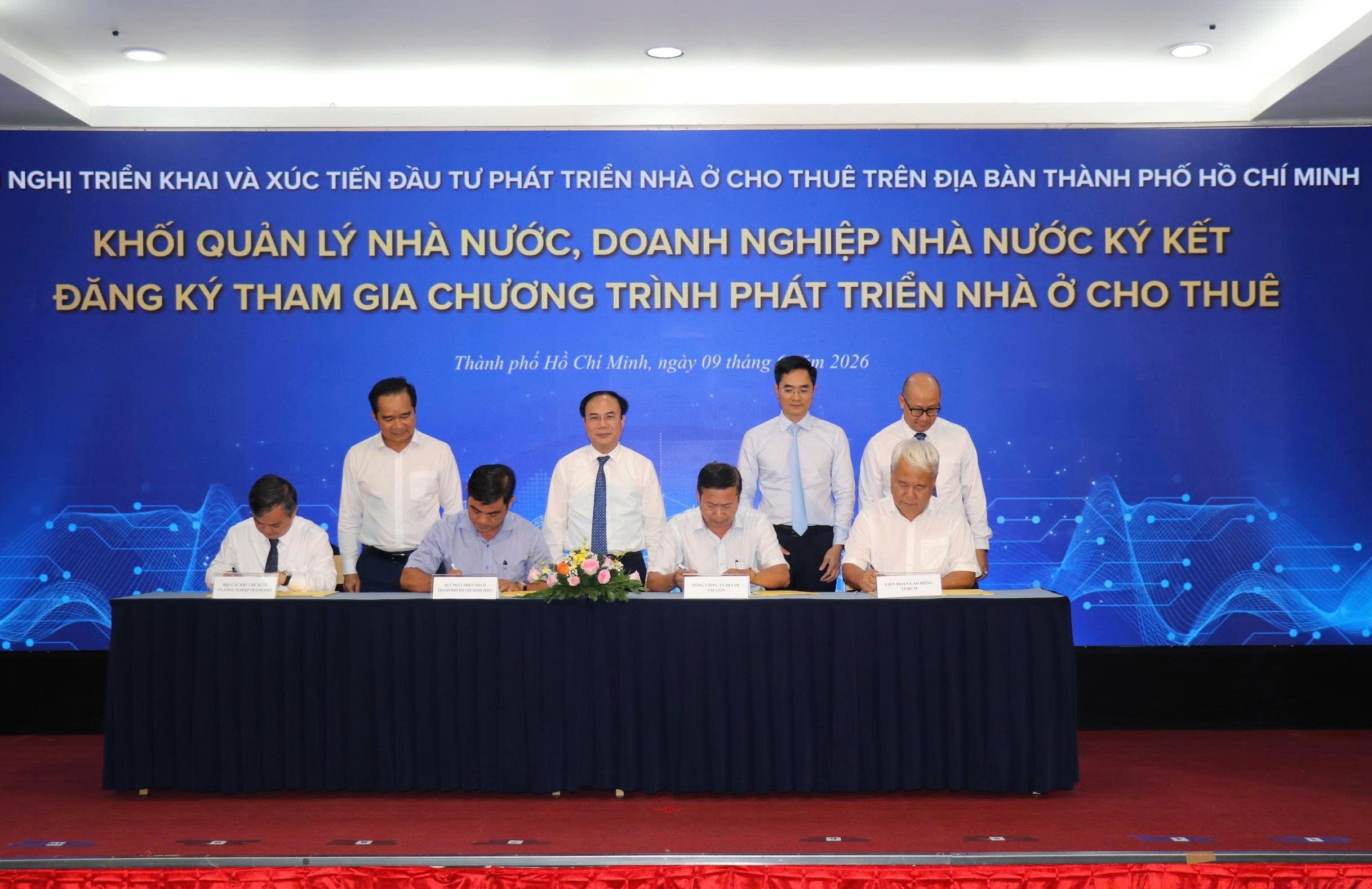 TP.HCM: Doanh nghiệp cam kết phát triển gần 100.000 căn nhà ở xã hội cho thuê- Ảnh 2.