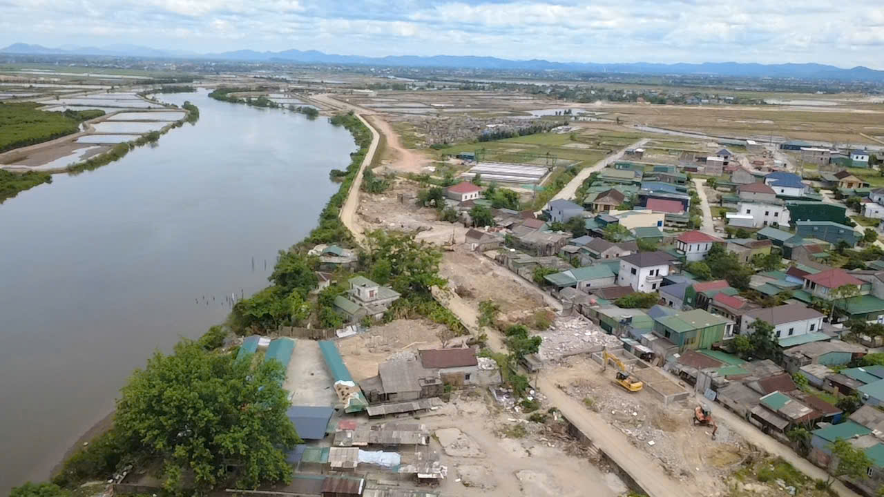 Khơi th&ocirc;ng mặt bằng, tăng tốc c&aacute;c dự &aacute;n hạ tầng trọng điểm ở H&agrave; Tĩnh - Ảnh 4.
