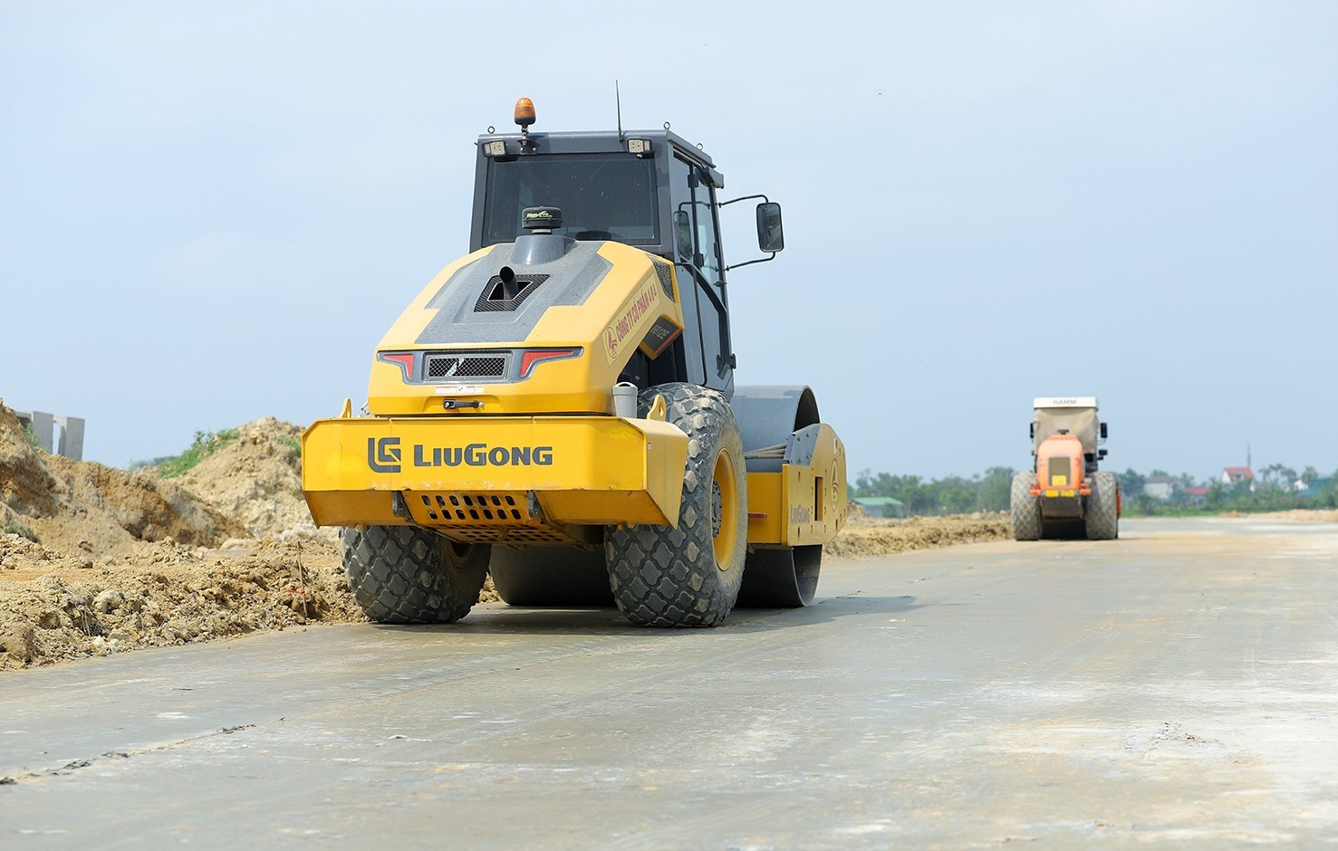 Khơi th&ocirc;ng mặt bằng, tăng tốc c&aacute;c dự &aacute;n hạ tầng trọng điểm ở H&agrave; Tĩnh - Ảnh 5.