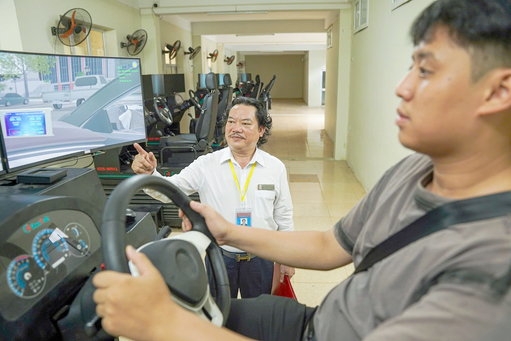 Ng&agrave;y đầu bỏ thi m&ocirc; phỏng s&aacute;t hạch l&aacute;i &ocirc; t&ocirc;, học vi&ecirc;n ''dễ thở'' v&igrave; giảm &aacute;p lực - Ảnh 2.