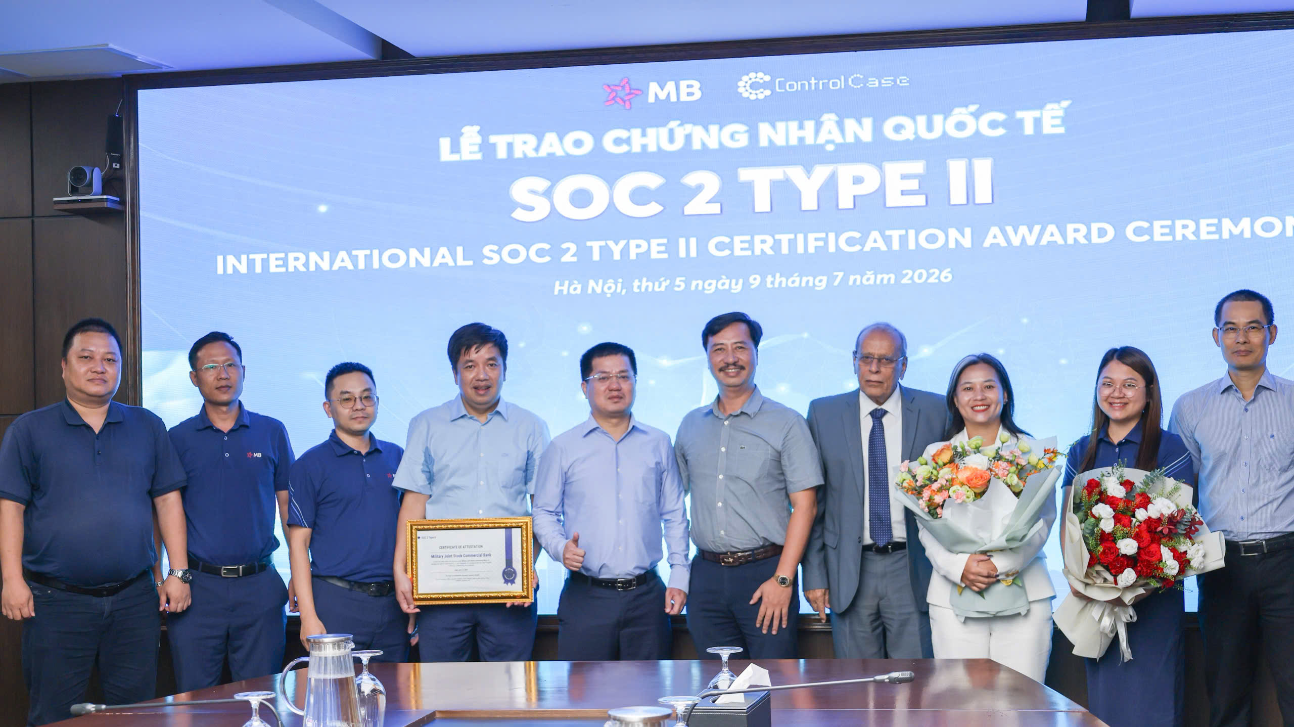 MB trở th&agrave;nh ng&acirc;n h&agrave;ng Việt đầu ti&ecirc;n sở hữu chứng nhận SOC 2 Type II - Ảnh 2.