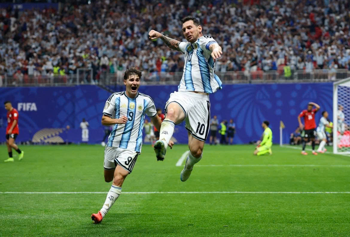 Đội h&igrave;nh mạnh nhất Argentina đấu Thụy Sĩ: Messi nối d&agrave;i kỷ lục? - Ảnh 1.